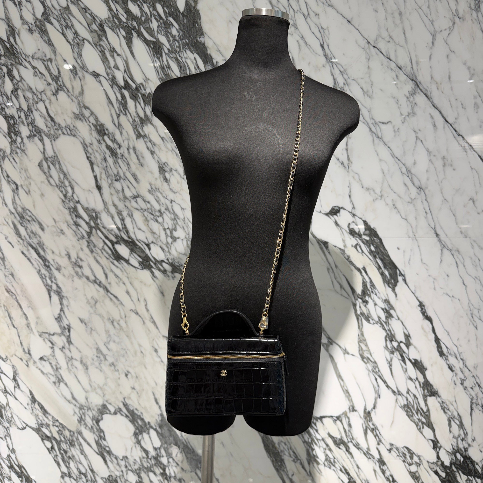 CHANEL Crocodile Embossed Top Handle Vanity Case シャネル