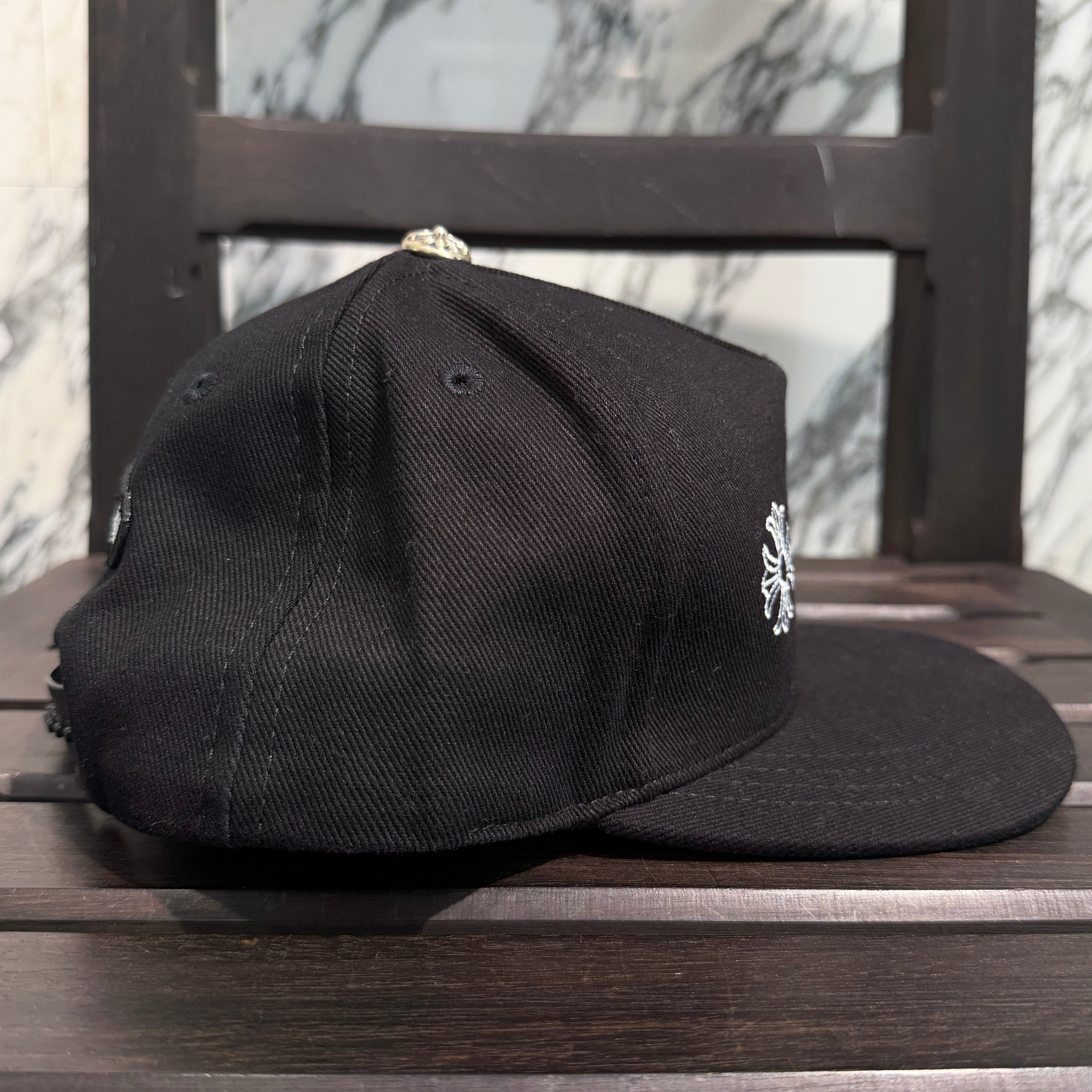 CHROME HEARTS CH Plus Horseshoe Embroidery Baseball Cap Size ONE SIZE (51-61) クロムハーツ CHプラス ホースシュー 刺繍 ベースボールキャップ サイズONE SIZE (51-61)