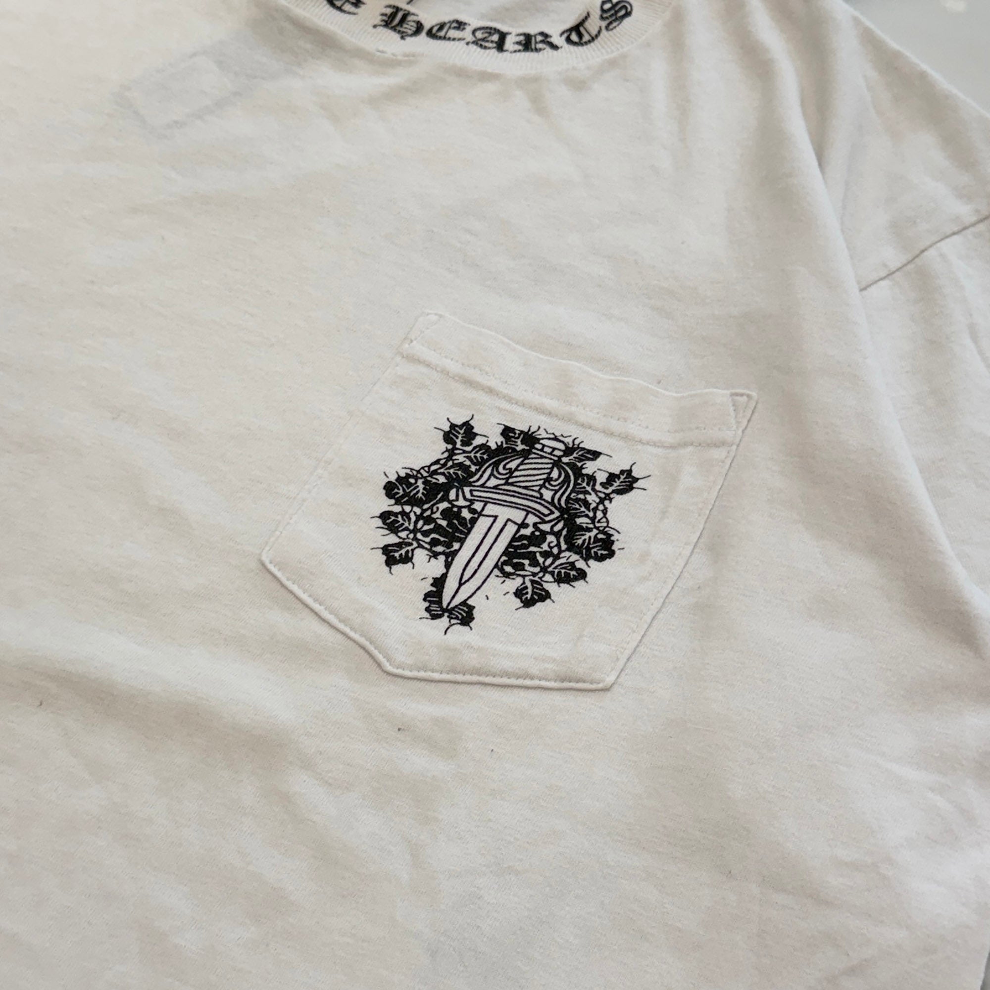 CHROME HEARTS Neck Logo Dagger Scroll Tee Size L クロムハーツ ネックロゴ ダガー スクロールTシャツ サイズL