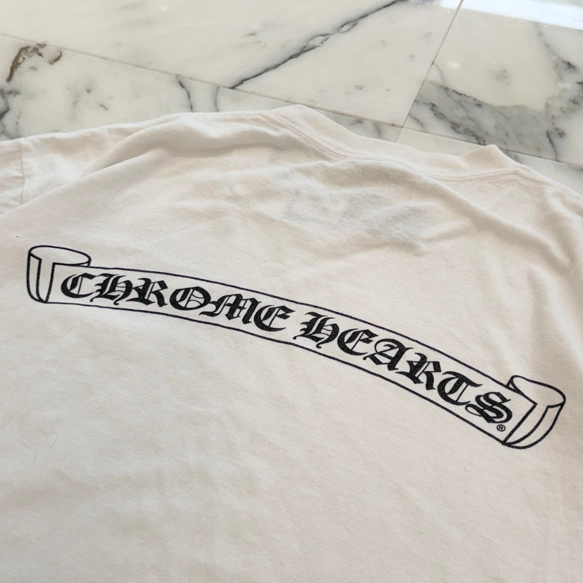 CHROME HEARTS Neck Logo Dagger Scroll Tee Size L クロムハーツ ネックロゴ ダガー スクロールTシャツ サイズL