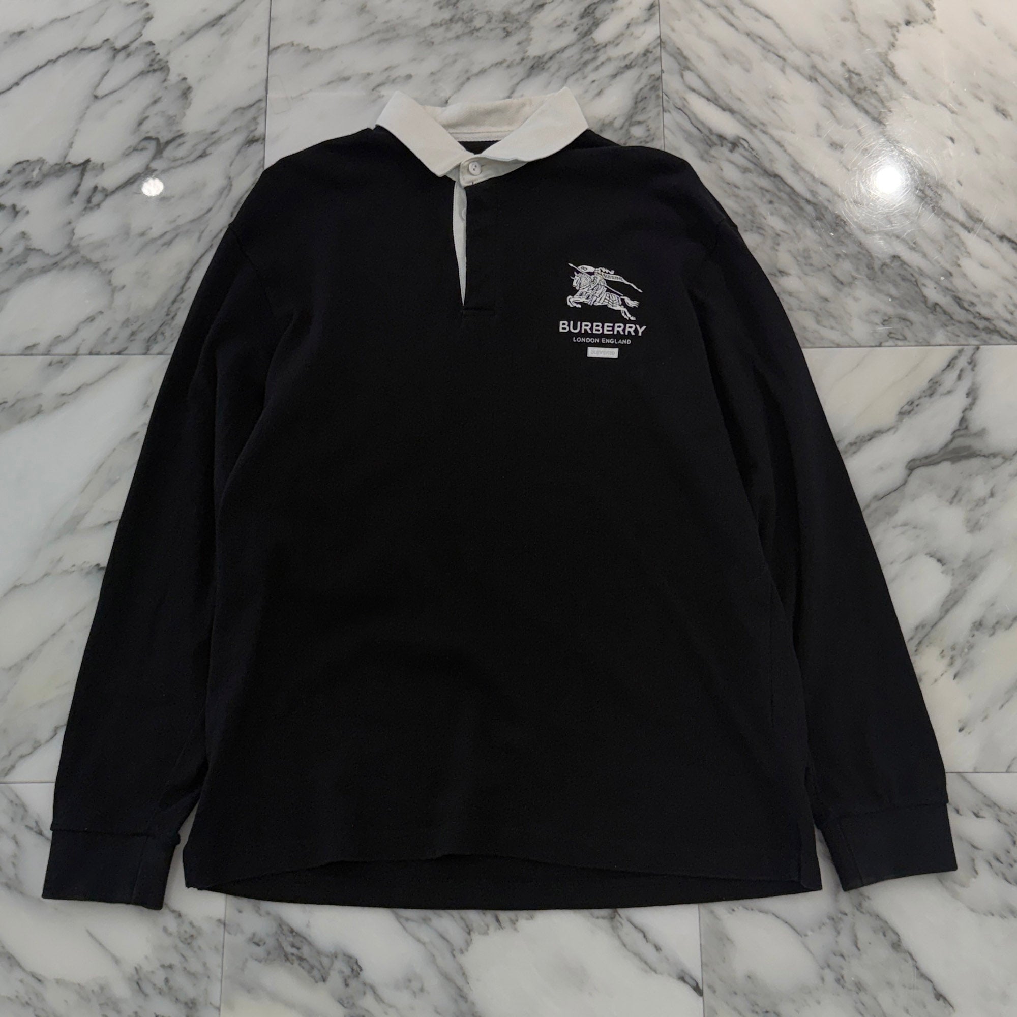Supreme × BURBERRY 2022SS Embroidered Logo Rugby Long Sleeve Shirt SUP-SS22-100 Size M シュプリーム×バーバリー 刺繡ロゴ ラグビー ロングスリーブ シャツ サイズM