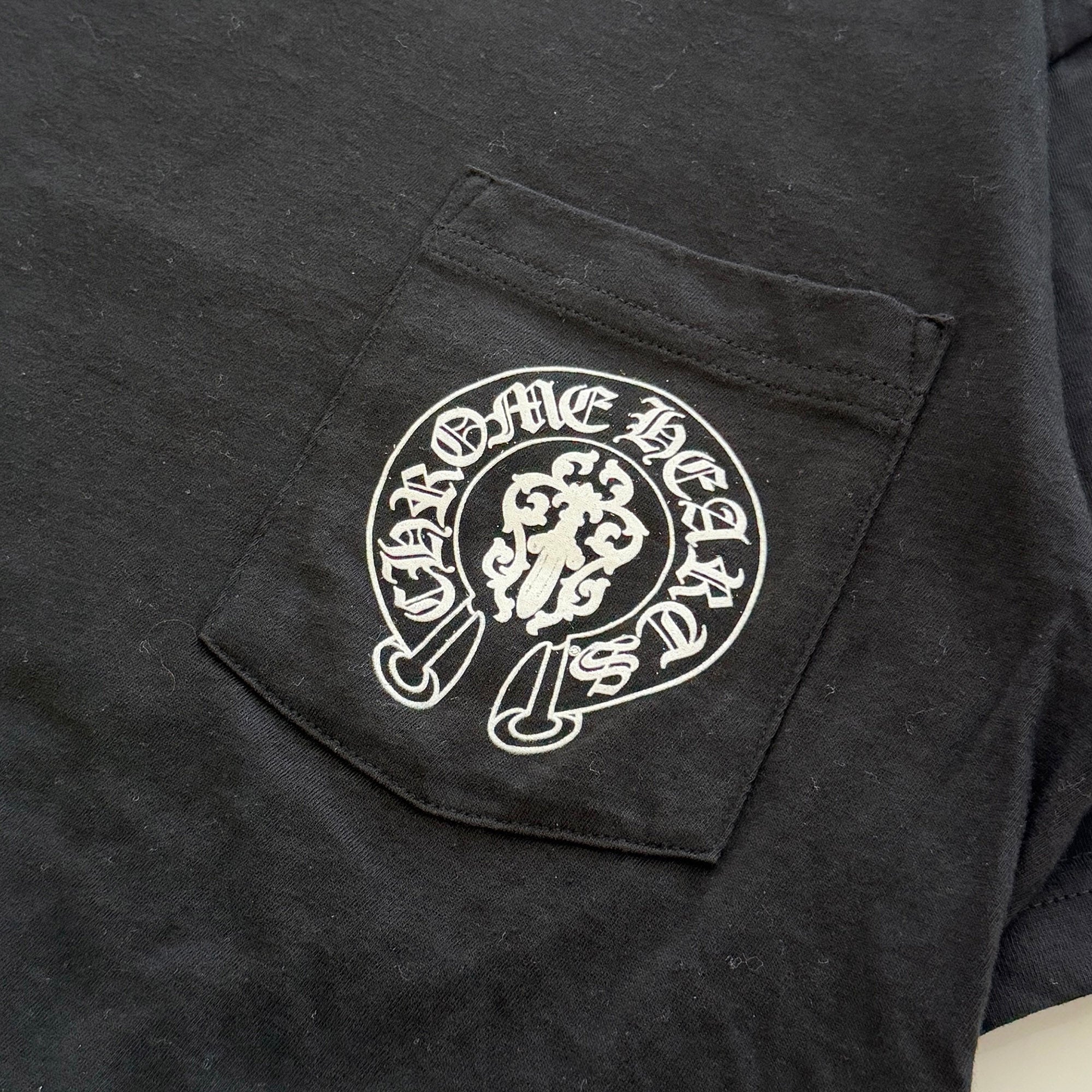 CHROME HEARTS American Flag Scroll Logo Tee Size S クロムハーツ アメリカ国旗 スクロールロゴ Tシャツ サイズS