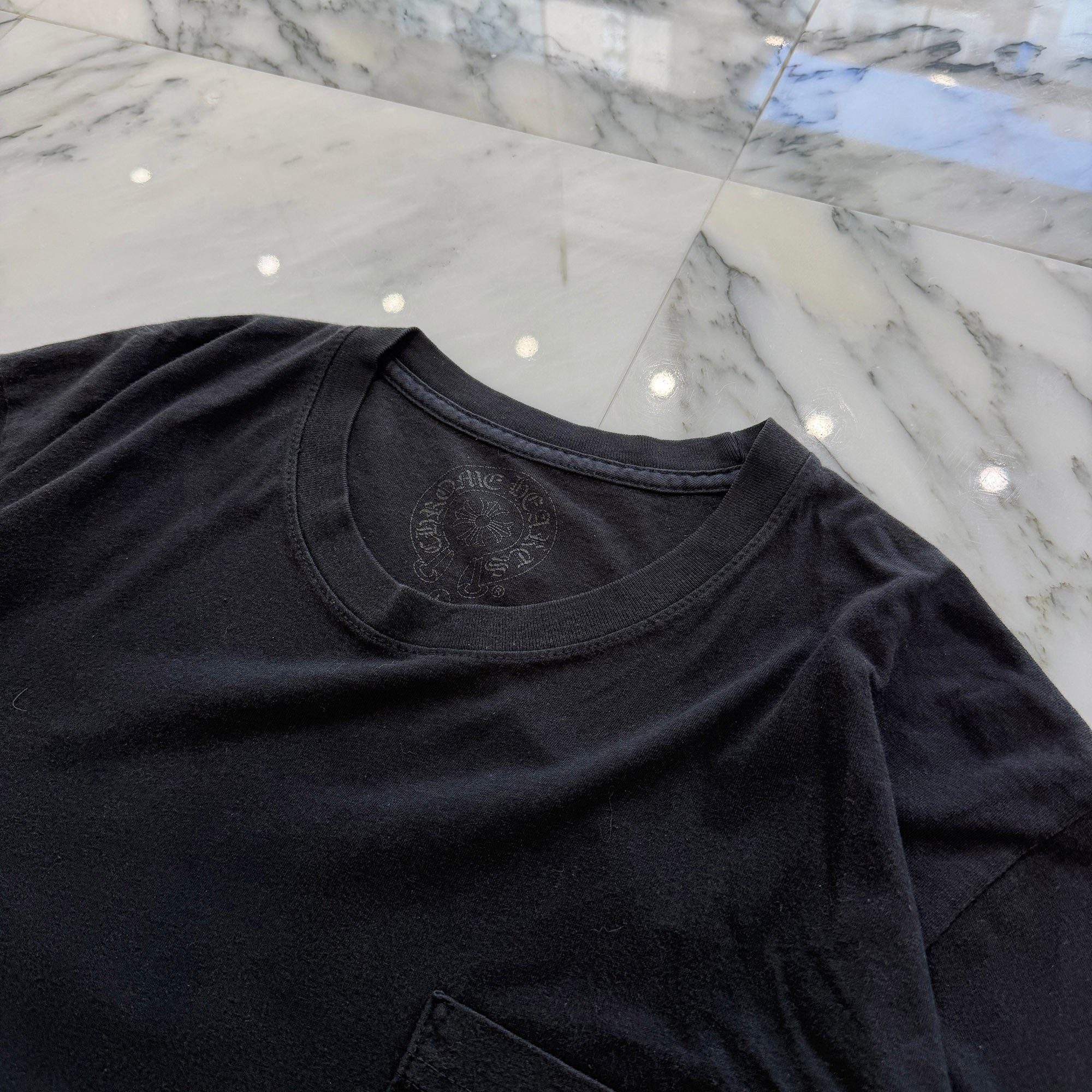 CHROME HEARTS Vertical Logo Back Cemetery Cross Print Tee Size L クロムハーツ ヴァーティカルロゴ バックセメタリークロスプリント Tシャツ サイズL