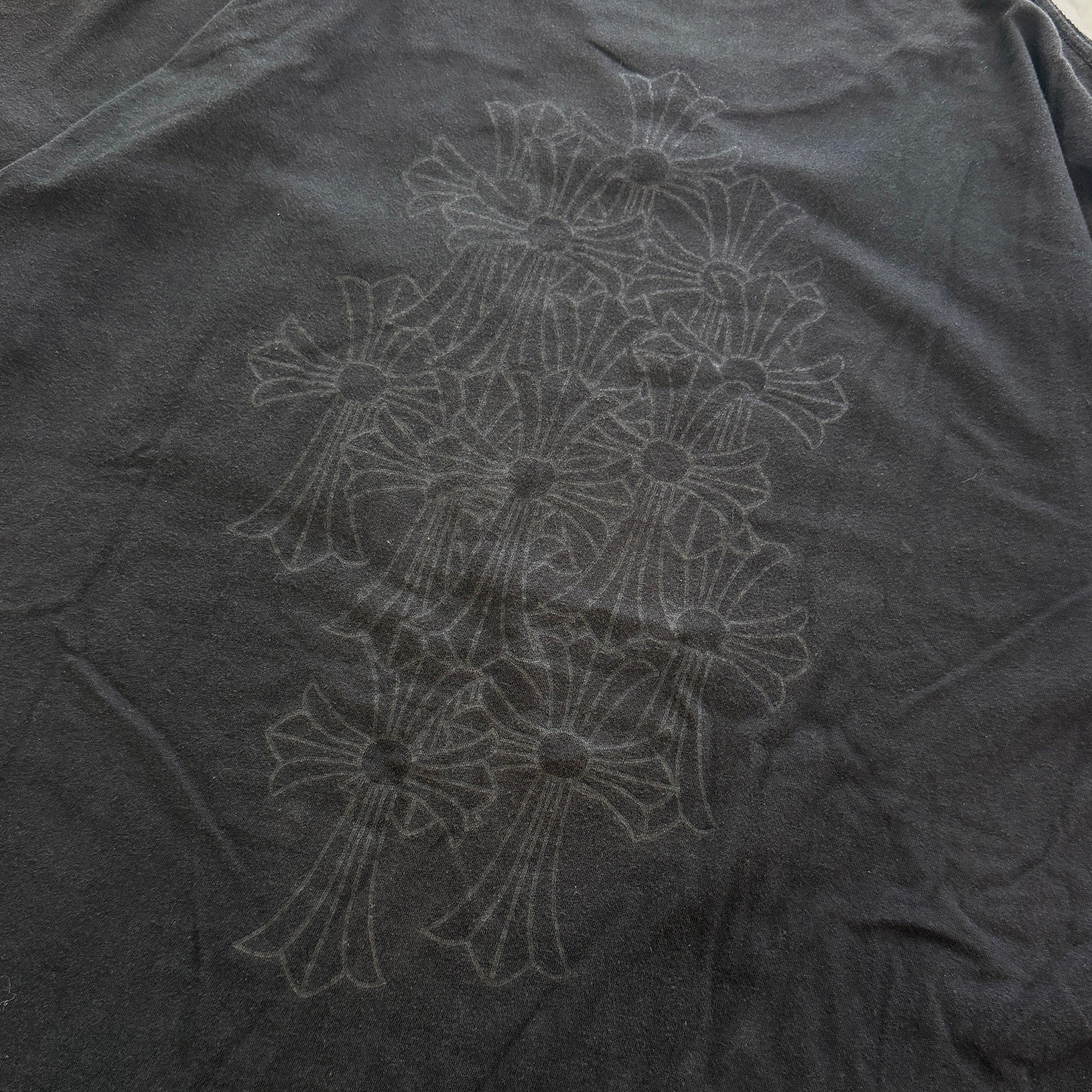 CHROME HEARTS Vertical Logo Back Cemetery Cross Print Tee Size L クロムハーツ ヴァーティカルロゴ バックセメタリークロスプリント Tシャツ サイズL