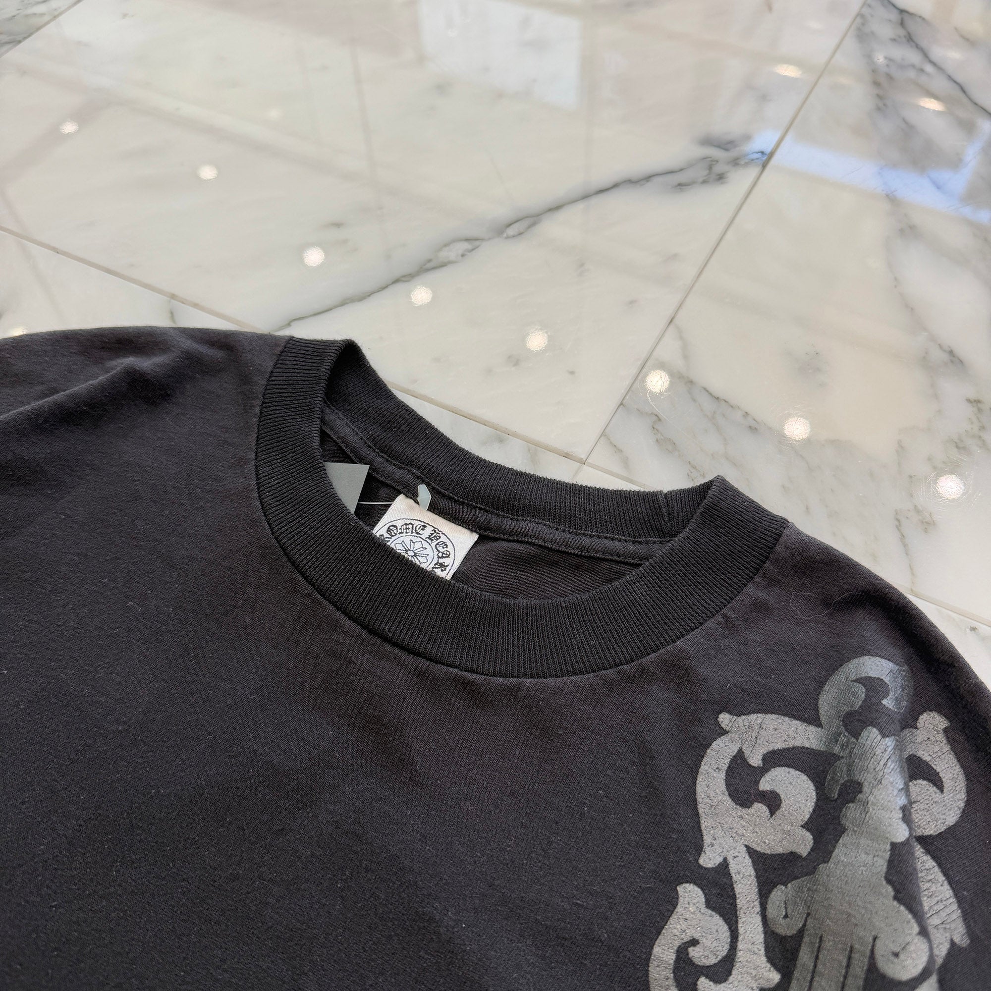 CHROME HEARTS Back Cemetery Cross Vine Dagger Print Tee Size XL クロムハーツ バックセメタリークロス ヴァインダガープリント Tシャツ サイズXL