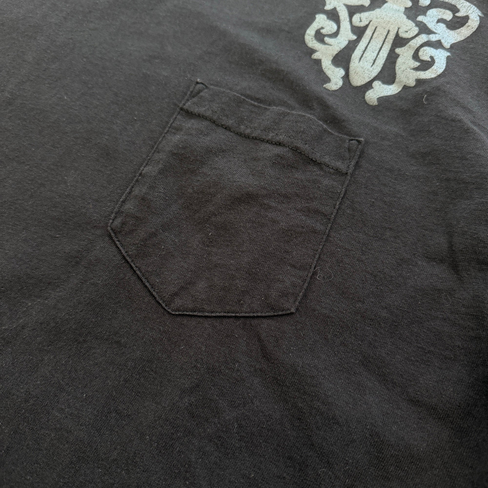 CHROME HEARTS Back Cemetery Cross Vine Dagger Print Tee Size XL クロムハーツ バックセメタリークロス ヴァインダガープリント Tシャツ サイズXL