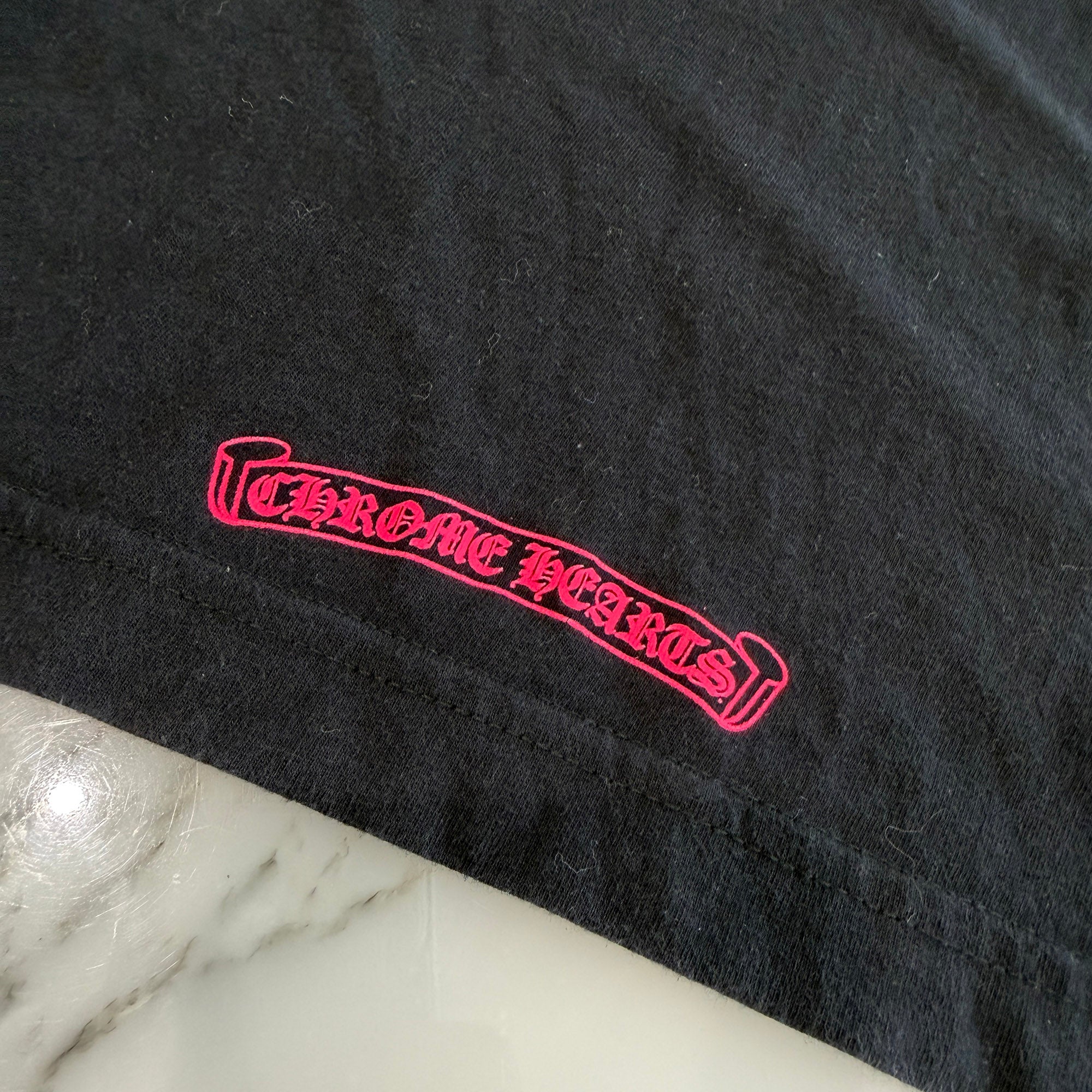 CHROME HEARTS Pink Made in Hollywood Vertical Logo Tee Size S クロムハーツ ピンク メイドインハリウッド ヴァーティカルロゴ Tシャツ サイズS