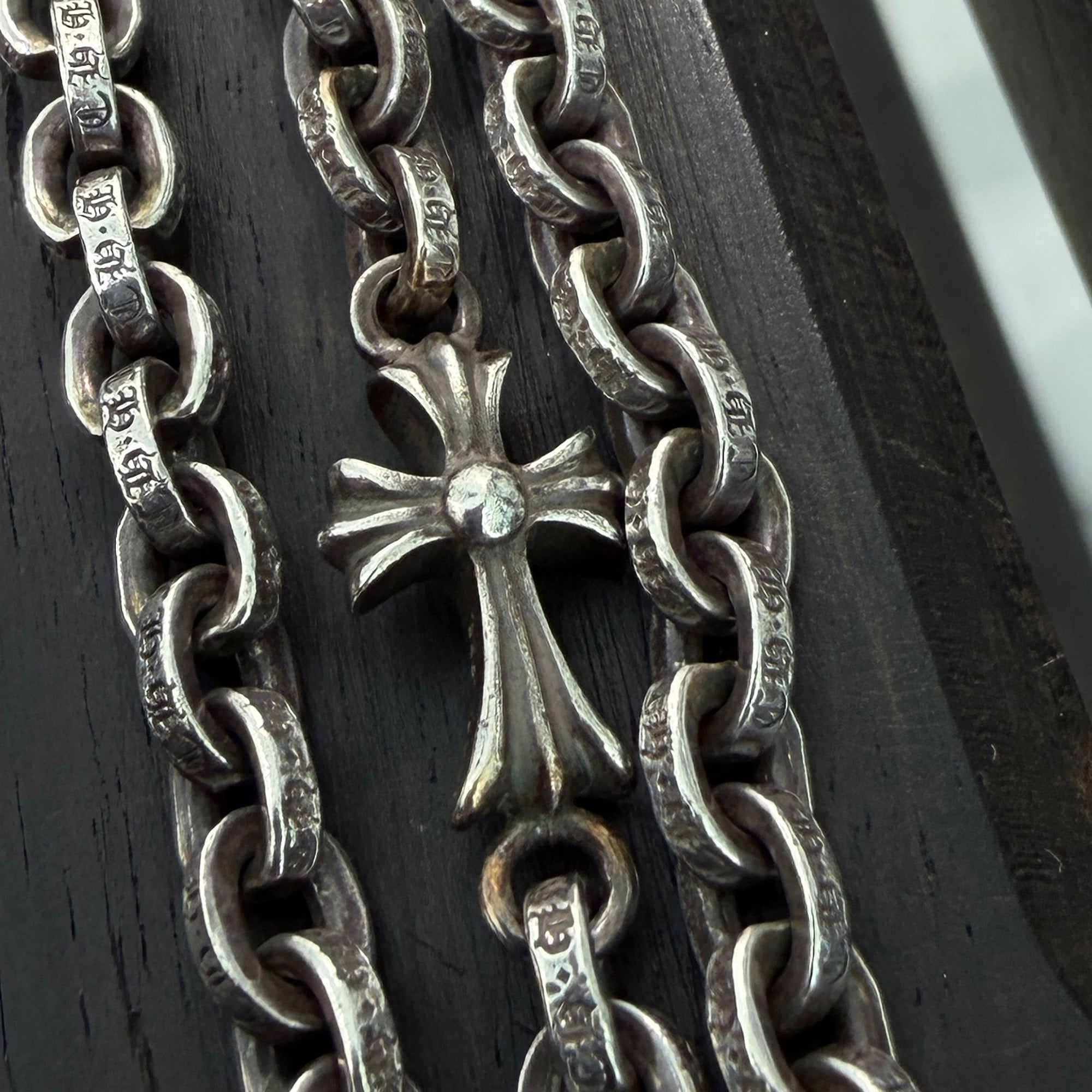CHROME HEARTS Tiny CH Cross Paper Chain Shoulder Bag クロムハーツ タイニーCHクロス ペーパーチェーン ショルダーバッグ