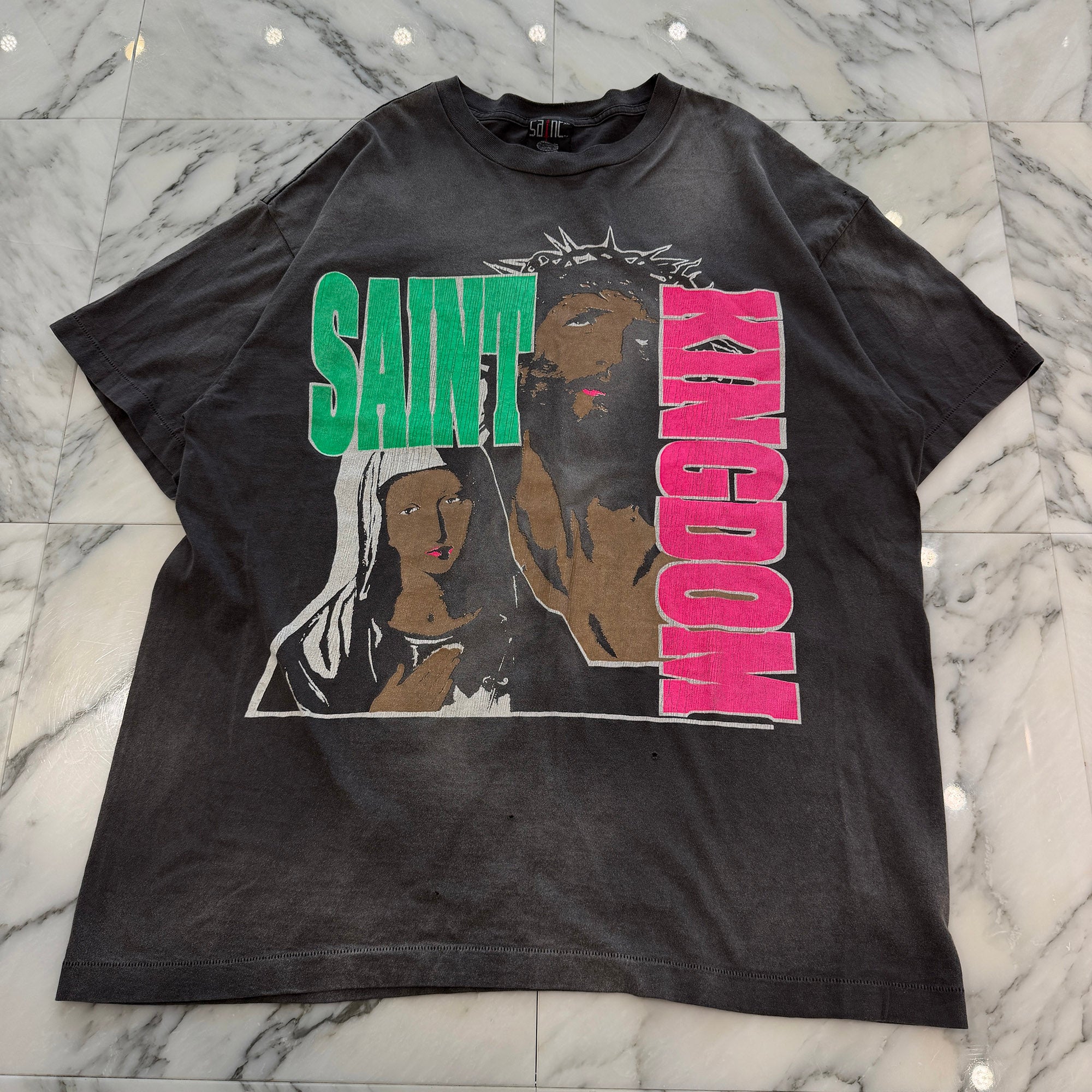 SAINT Mxxxxxx × LASTMAN 2024SS "KINGDOM" S/S Tee SM-YS8-0000-C45 Size XL セントマイケル×ラストマン "キングダム" Ｔシャツ サイズXL