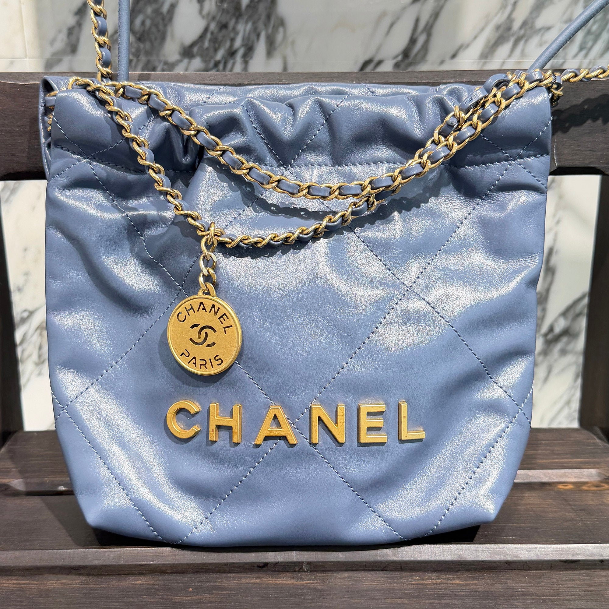 CHANEL 22 2Way Small Shiny Calf Leather Chain Mini Shoulder Bag AS3980 シャネル 22 2Way スモール シャイニーカーフスキン チェーン ミニショルダーバッグ