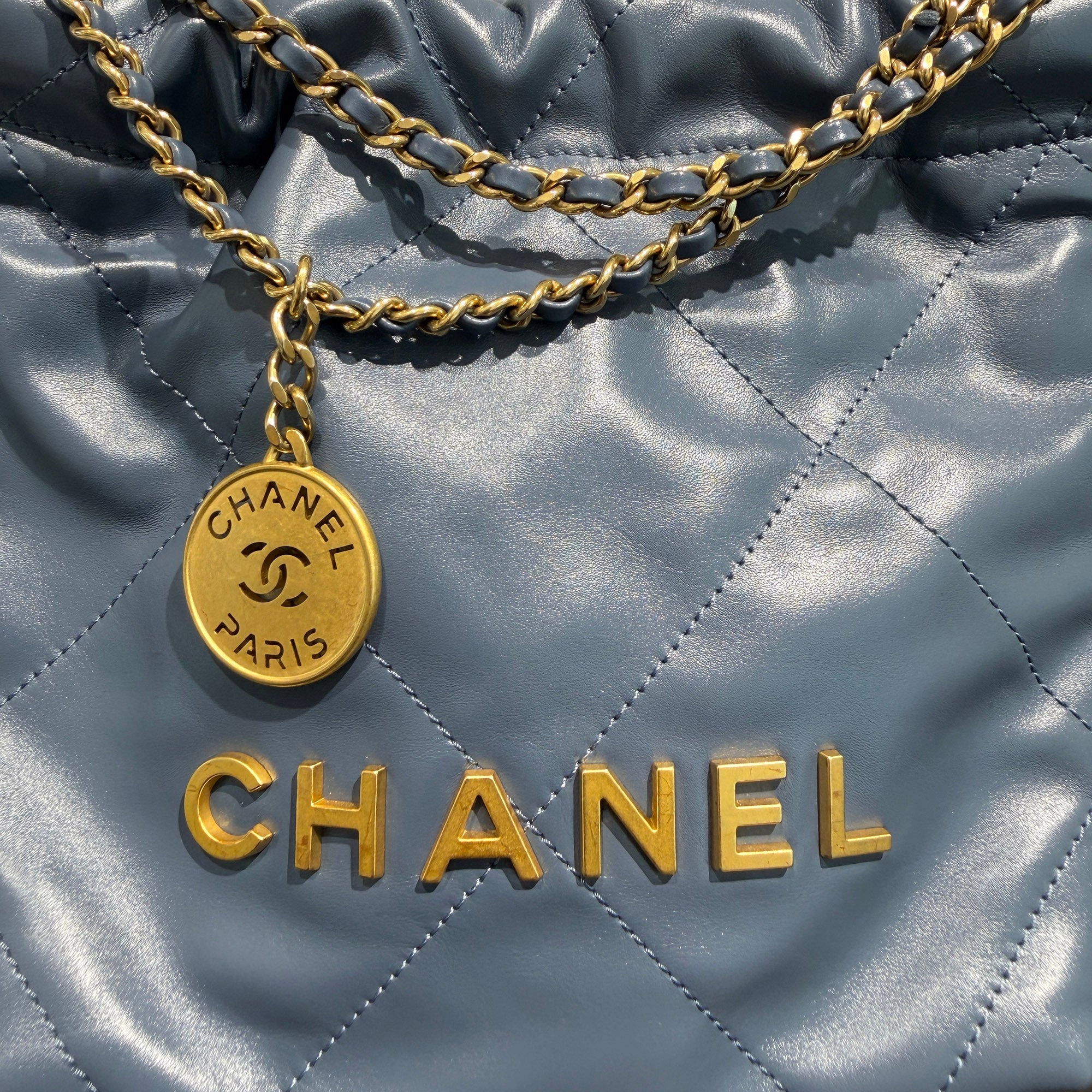 CHANEL 22 2Way Small Shiny Calf Leather Chain Mini Shoulder Bag AS3980 シャネル 22 2Way スモール シャイニーカーフスキン チェーン ミニショルダーバッグ