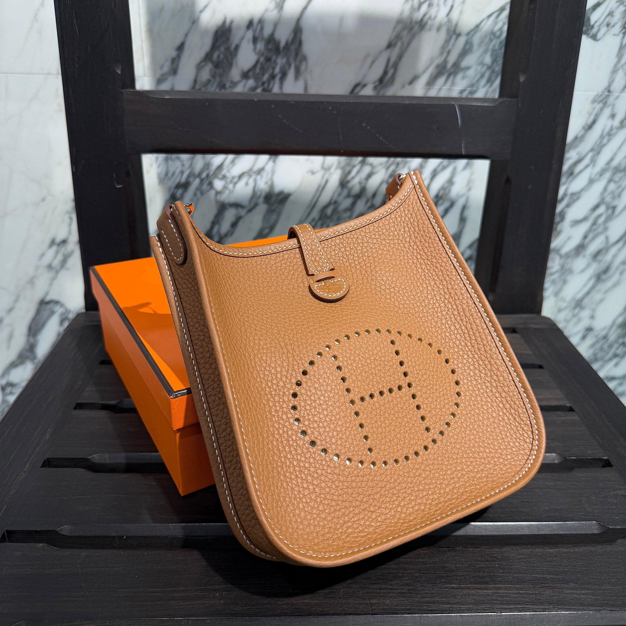 HERMES Evelyn Amazon TPM "Gold" G刻印 エルメス エブリン アマゾン TPM "ゴールド" レザーショルダーバッグ G刻印