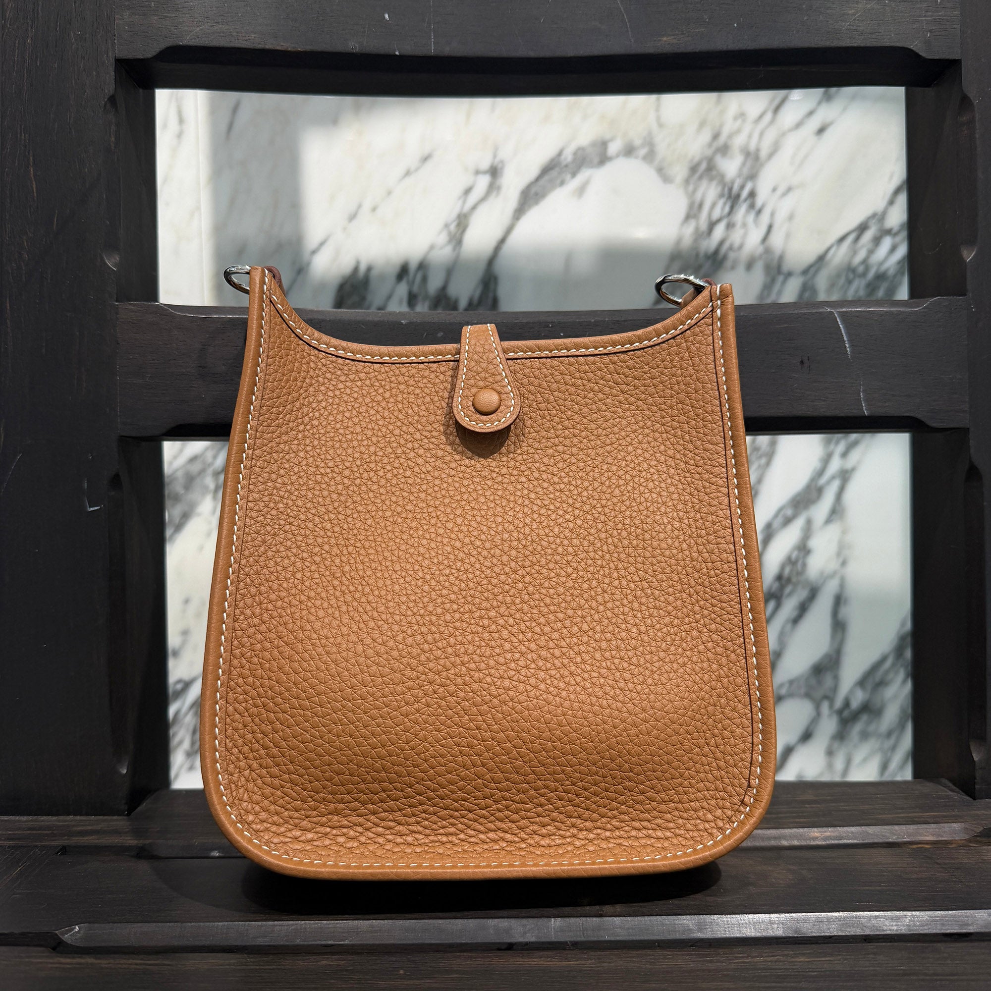 HERMES Evelyn Amazon TPM "Gold" G刻印 エルメス エブリン アマゾン TPM "ゴールド" レザーショルダーバッグ G刻印
