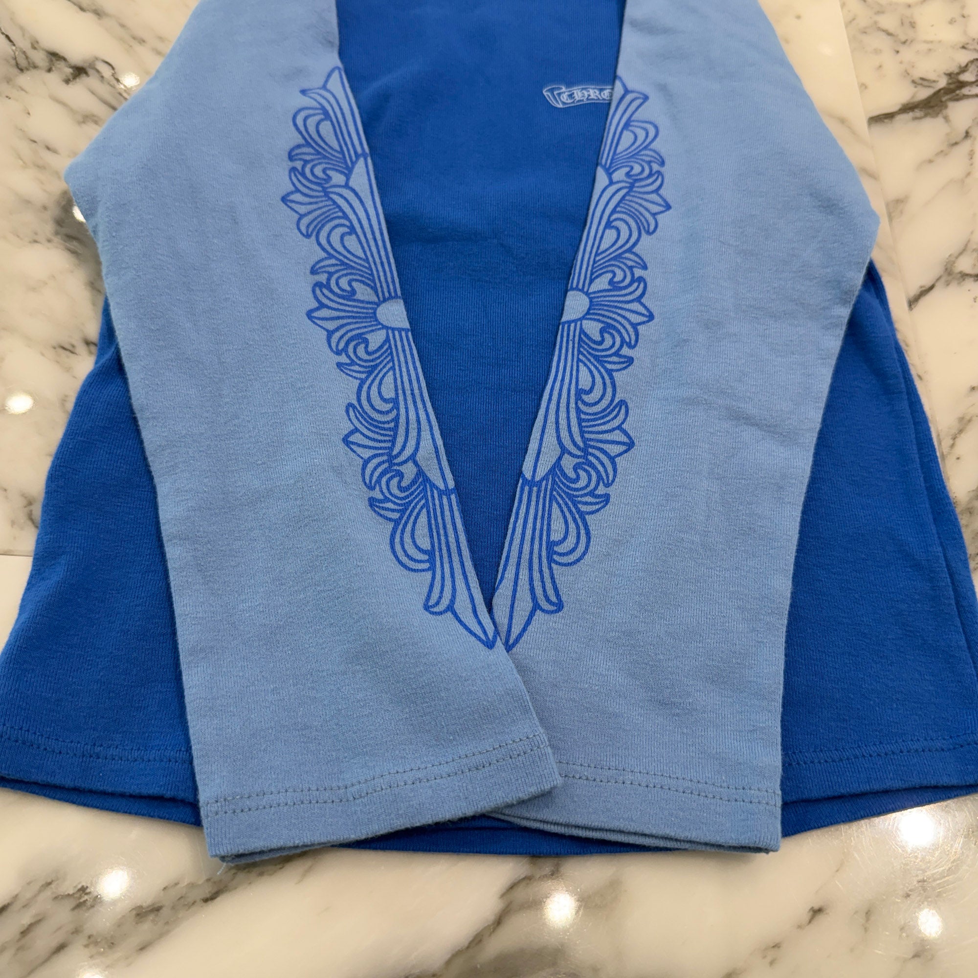CHROME HEARTS Floral Cross Back Scroll Print Raglan Long Sleeve Tee Size XS クロムハーツ フローラルクロス バックスクロールプリント ラグランロングスリーブTシャツ サイズXS