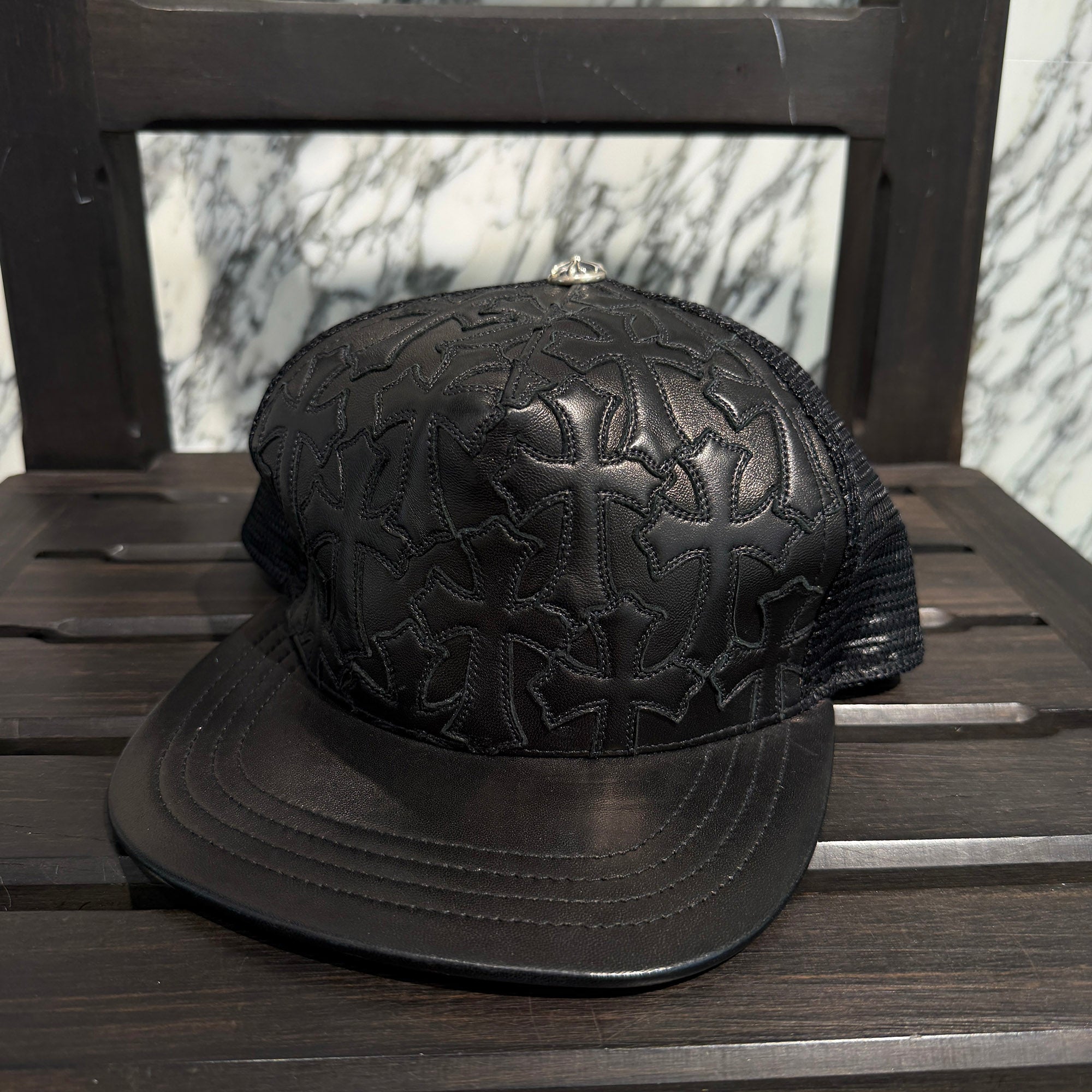 CHROME HEARTS Cemetary Cross Leather Patch Trucker Cap Size ONE SIZE (51-61) クロムハーツ セメタリークロス レザーパッチ トラッカーキャップ サイズONE SIZE (51-61)