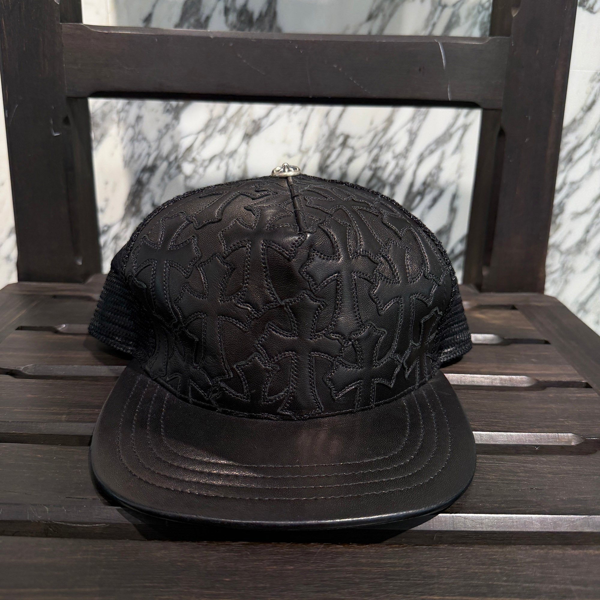 CHROME HEARTS Cemetary Cross Leather Patch Trucker Cap Size ONE SIZE (51-61) クロムハーツ セメタリークロス レザーパッチ トラッカーキャップ サイズONE SIZE (51-61)