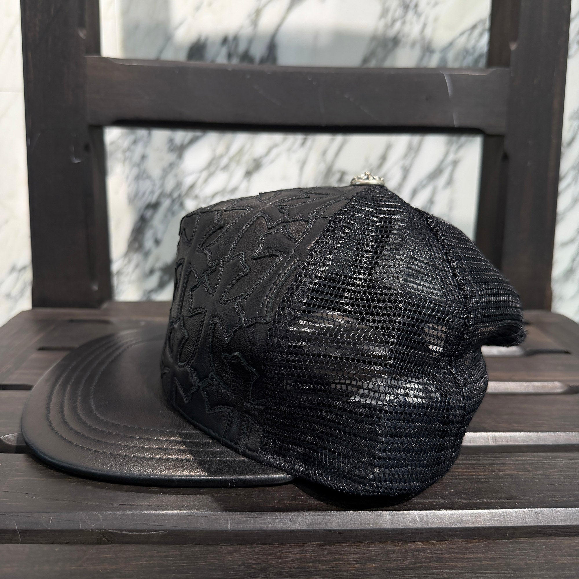CHROME HEARTS Cemetary Cross Leather Patch Trucker Cap Size ONE SIZE (51-61) クロムハーツ セメタリークロス レザーパッチ トラッカーキャップ サイズONE SIZE (51-61)