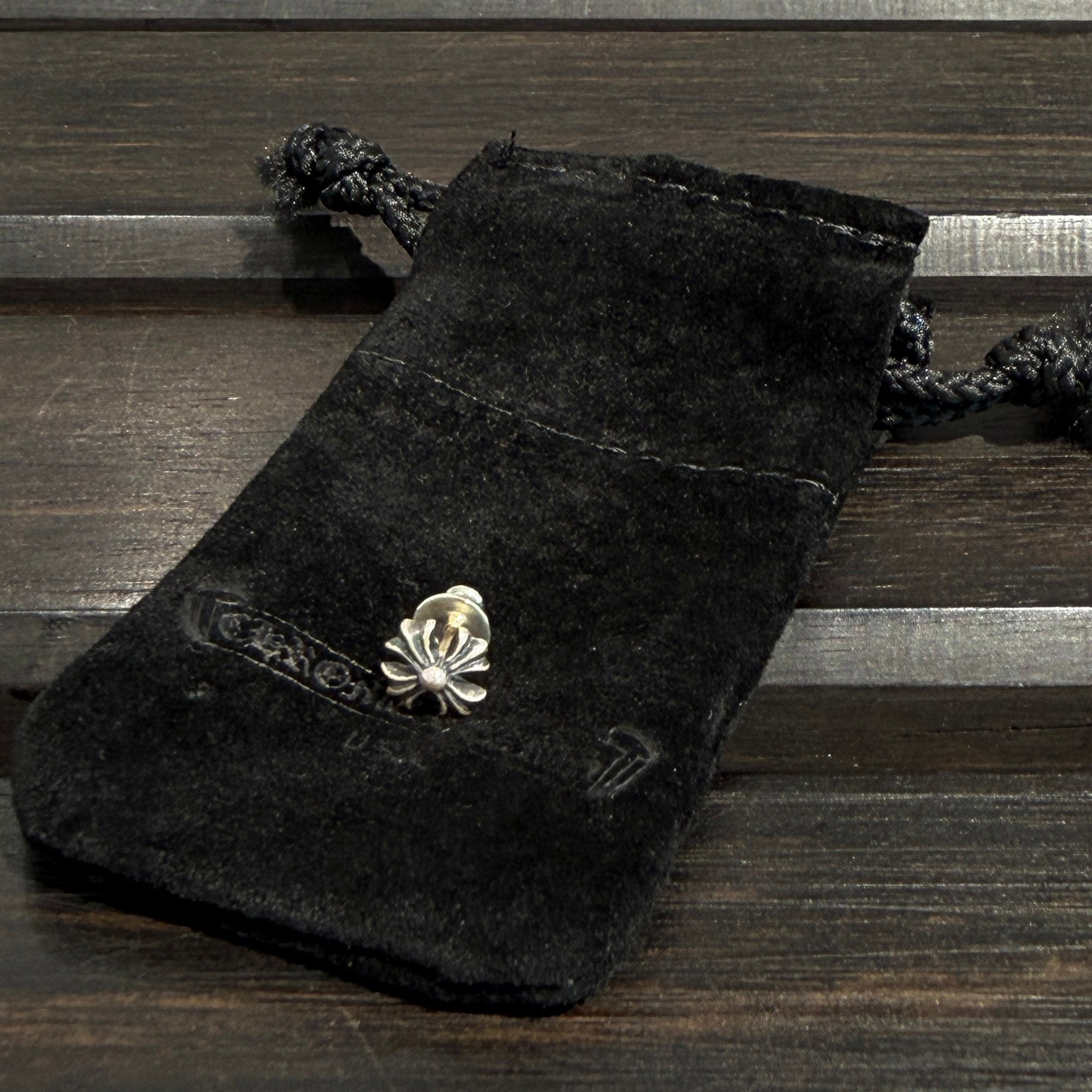 CHROME HEARTS CH Plus Cross Stud Earring クロムハーツ CHプラス クロス スタッズ イヤリング ピアス
