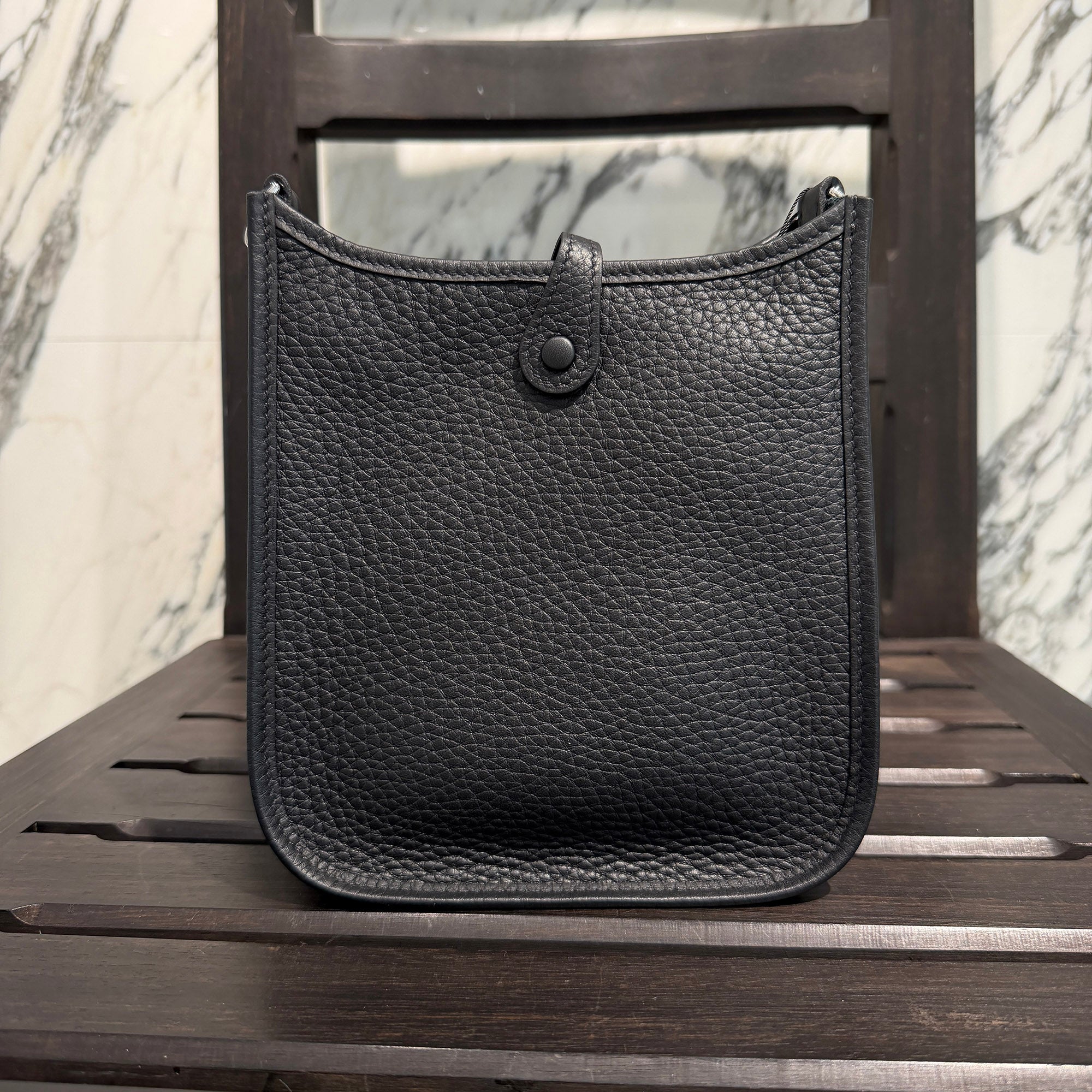 HERMES Evelyn Amazon TPM " NOIR " G刻印 エルメス エブリン アマゾン TPM "ノワール" レザーショルダーバッグ