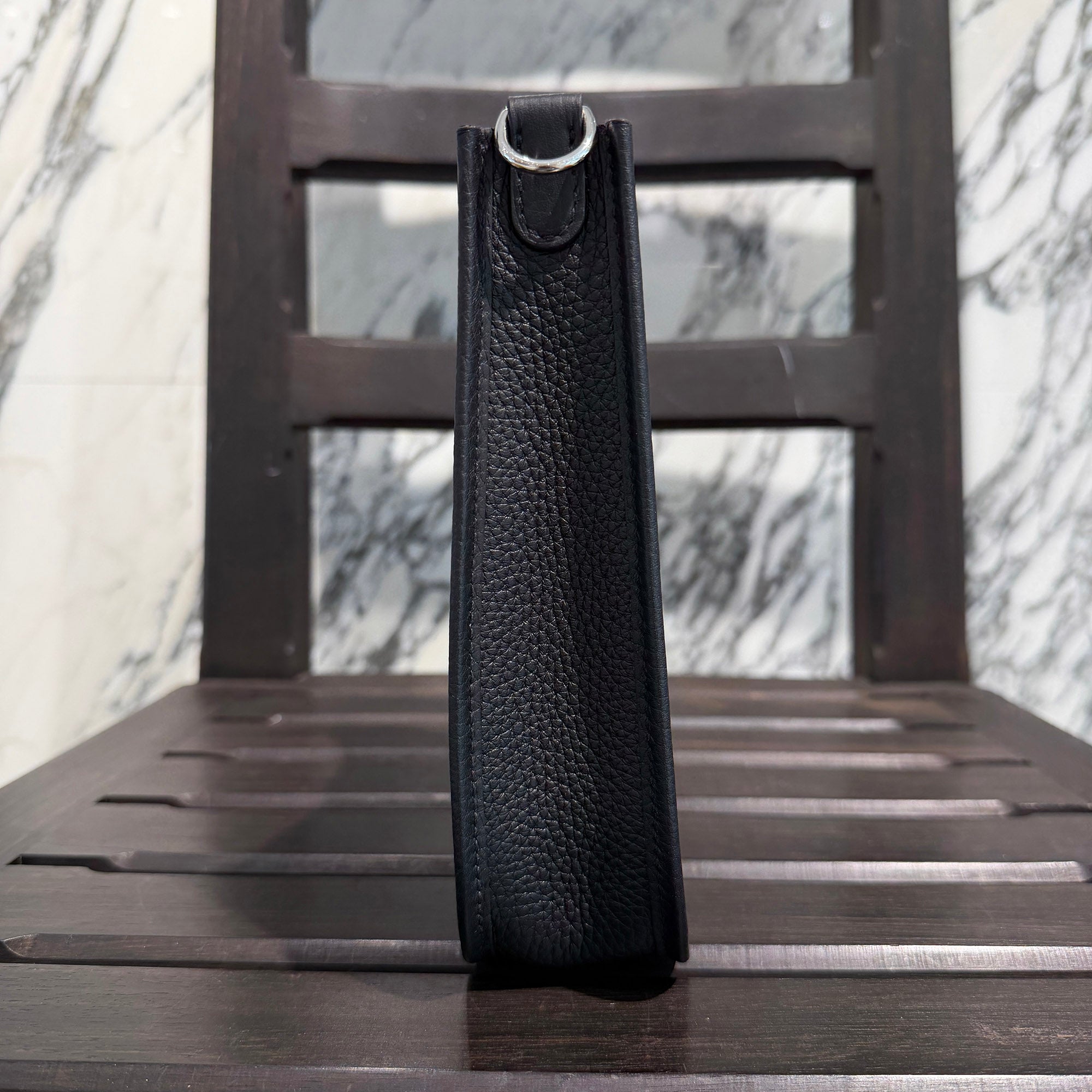 HERMES Evelyn Amazon TPM " NOIR " G刻印 エルメス エブリン アマゾン TPM "ノワール" レザーショルダーバッグ