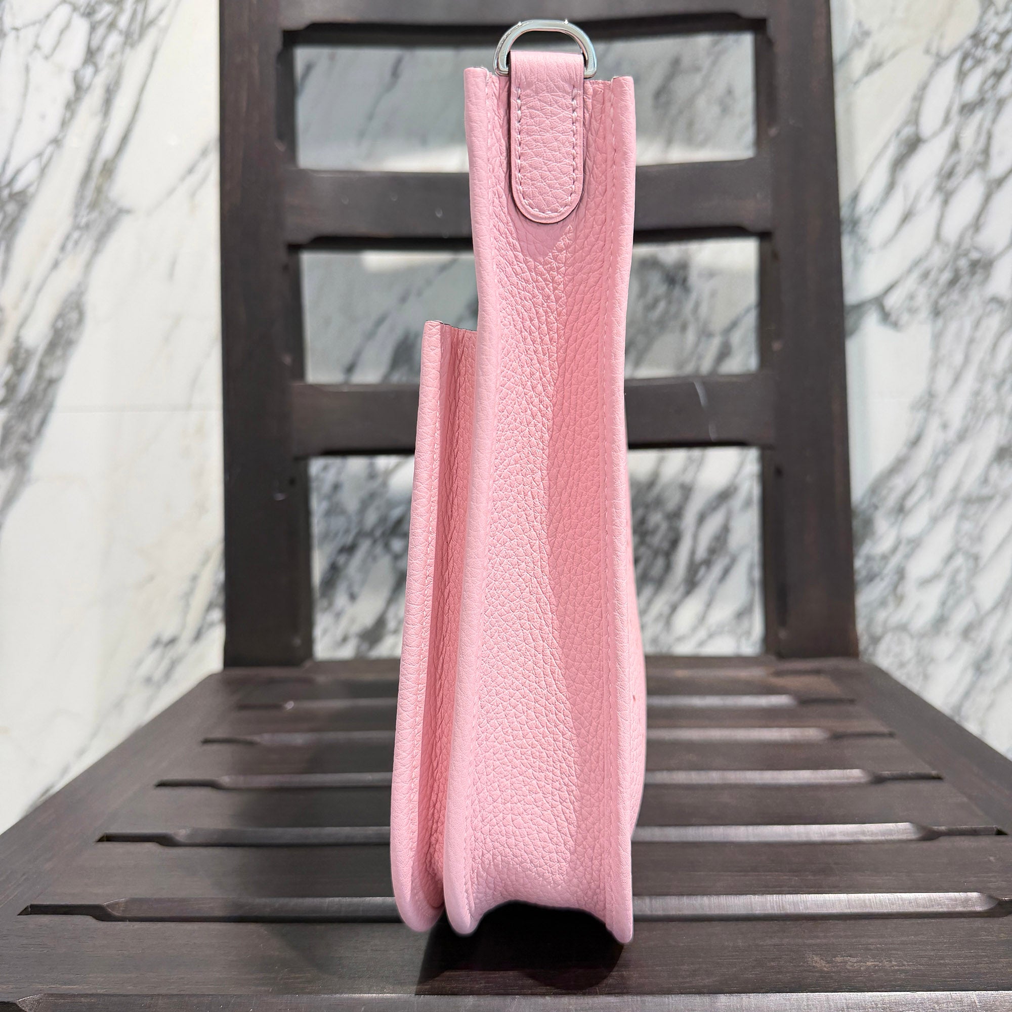 HERMES Evelyne Poche III Amazon 23 "Rose Sakura" K刻印 エルメス エブリン ポッシュ III アマゾン 23 "ローズサクラ" レザーショルダーバッグ