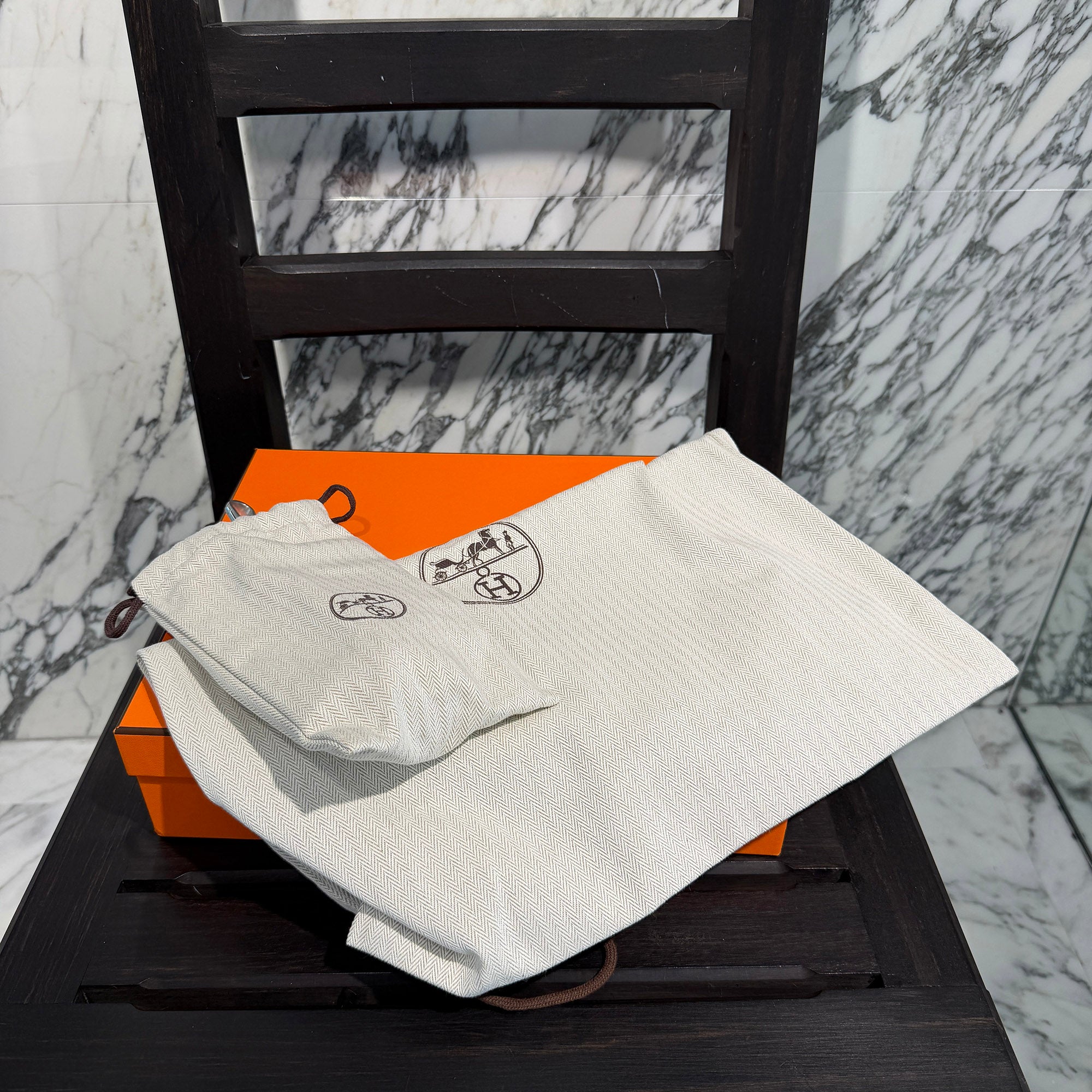 HERMES Evelyne Poche III Amazon 23 "Rose Sakura" K刻印 エルメス エブリン ポッシュ III アマゾン 23 "ローズサクラ" レザーショルダーバッグ