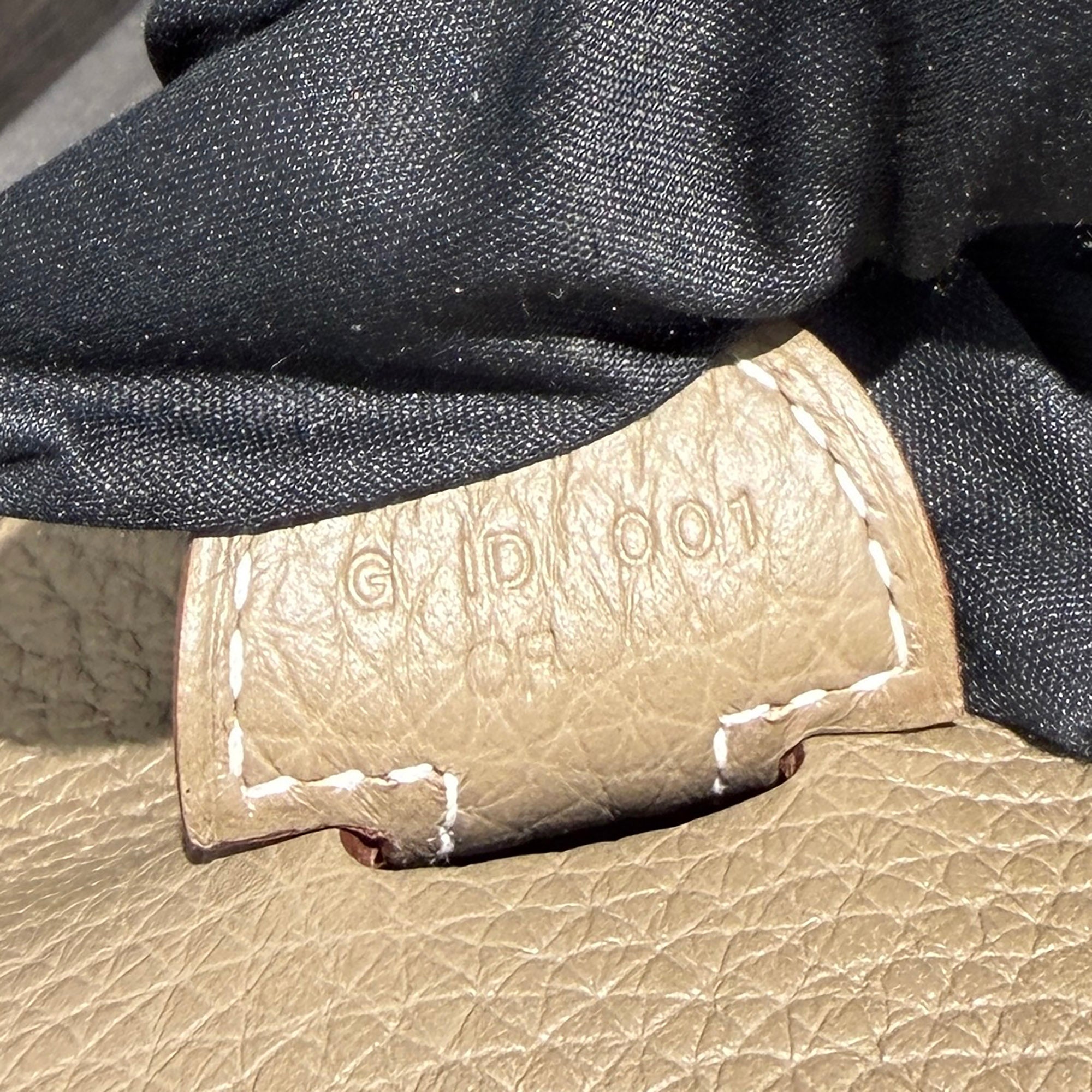 HERMES Evelyne Poche III Amazon 29 "Etoupe" G刻印 エルメス エブリン ポッシュ III アマゾン 29  "エトゥープ" レザーショルダーバッグ