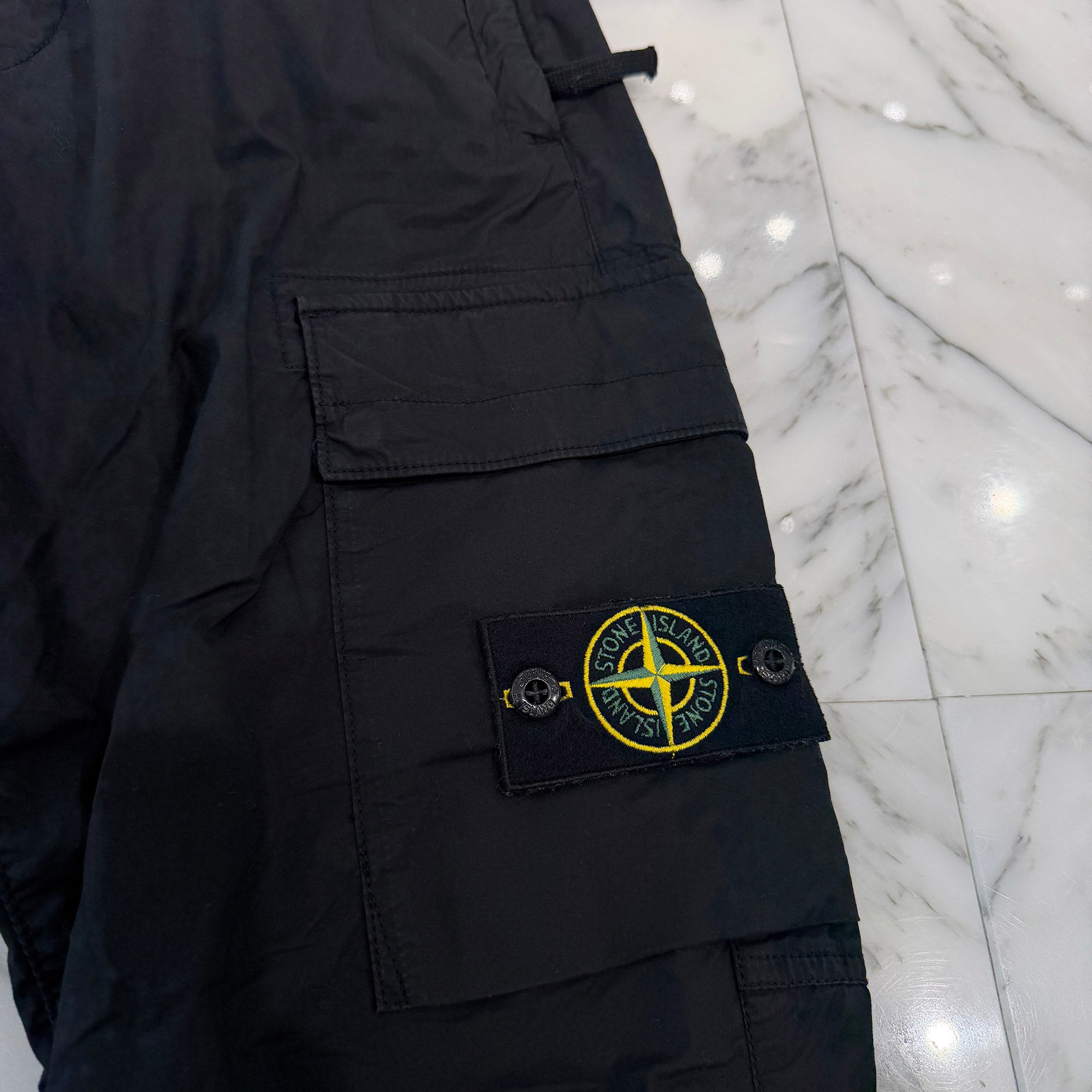 STONE ISLAND 2023SS Garment Dyed Stretch Cotton Shirred Tapered Ribbed Cargo Pants 101531303 Size 28 ストーンアイランド ガーメントダイ コットンストレッチ シャーリングテーパード リブカーゴパンツ サイズ28