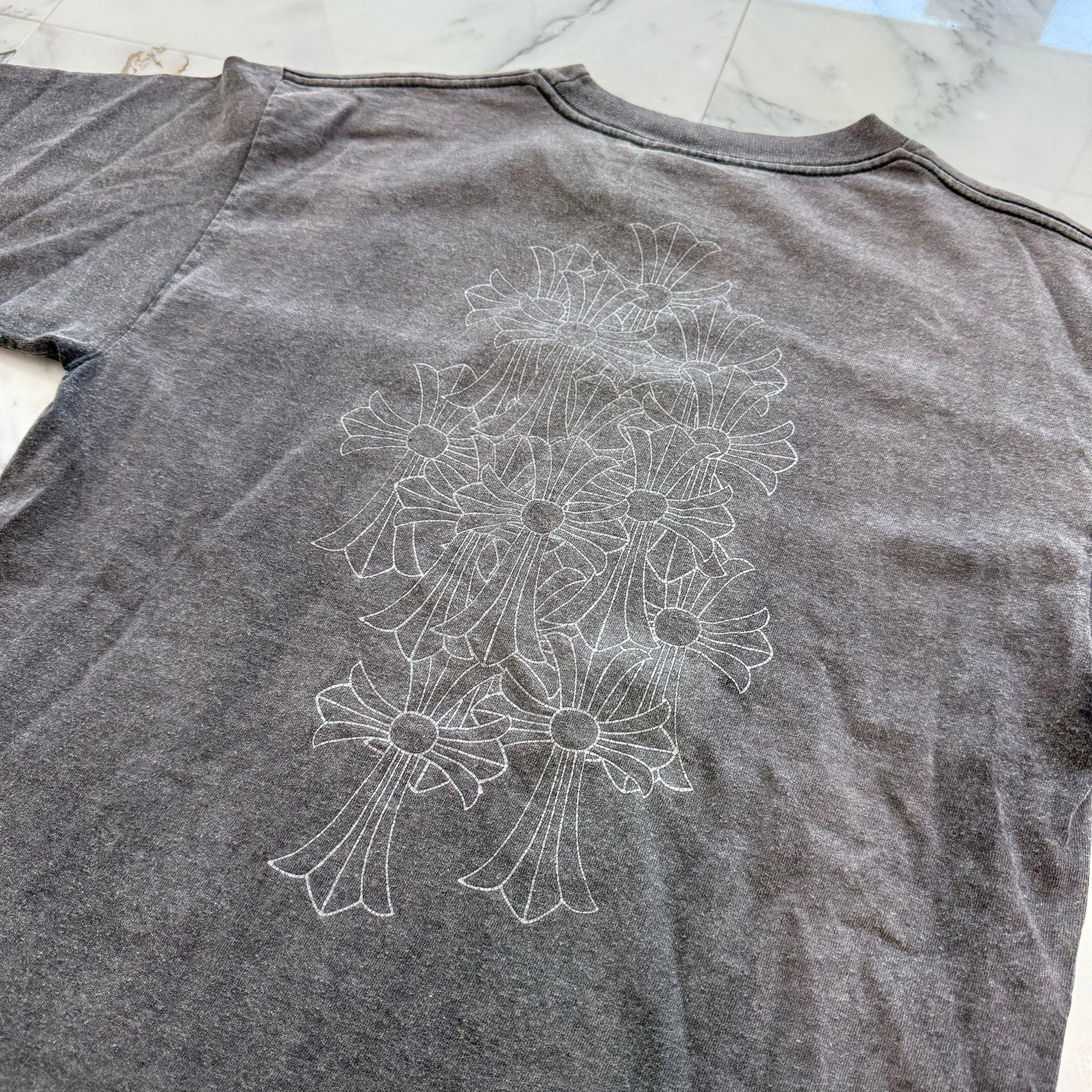CHROME HEARTS Back Cemetery Cross Horseshoe Print Tee Size M クロムハーツ バックセメタリークロス ホースシュープリント Tシャツ サイズM