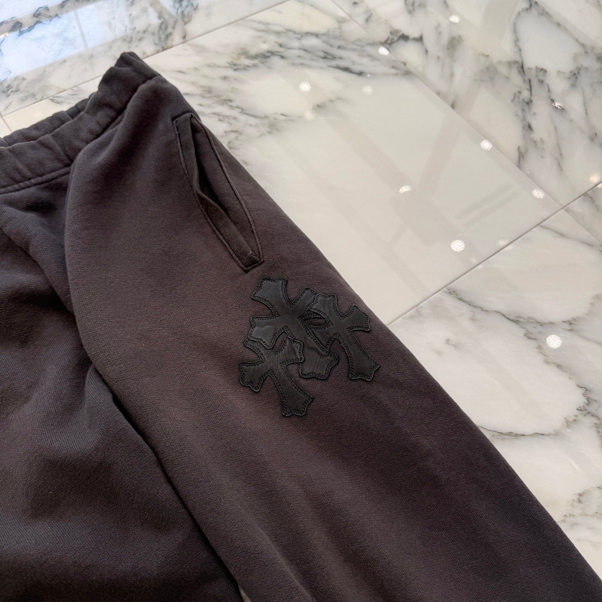CHROME HEARTS Y NOT Triple Cross Leather Patch Sweat Pants Size M クロムハーツ ワイノット トリプルクロス レザーパッチ スウェットパンツ サイズM