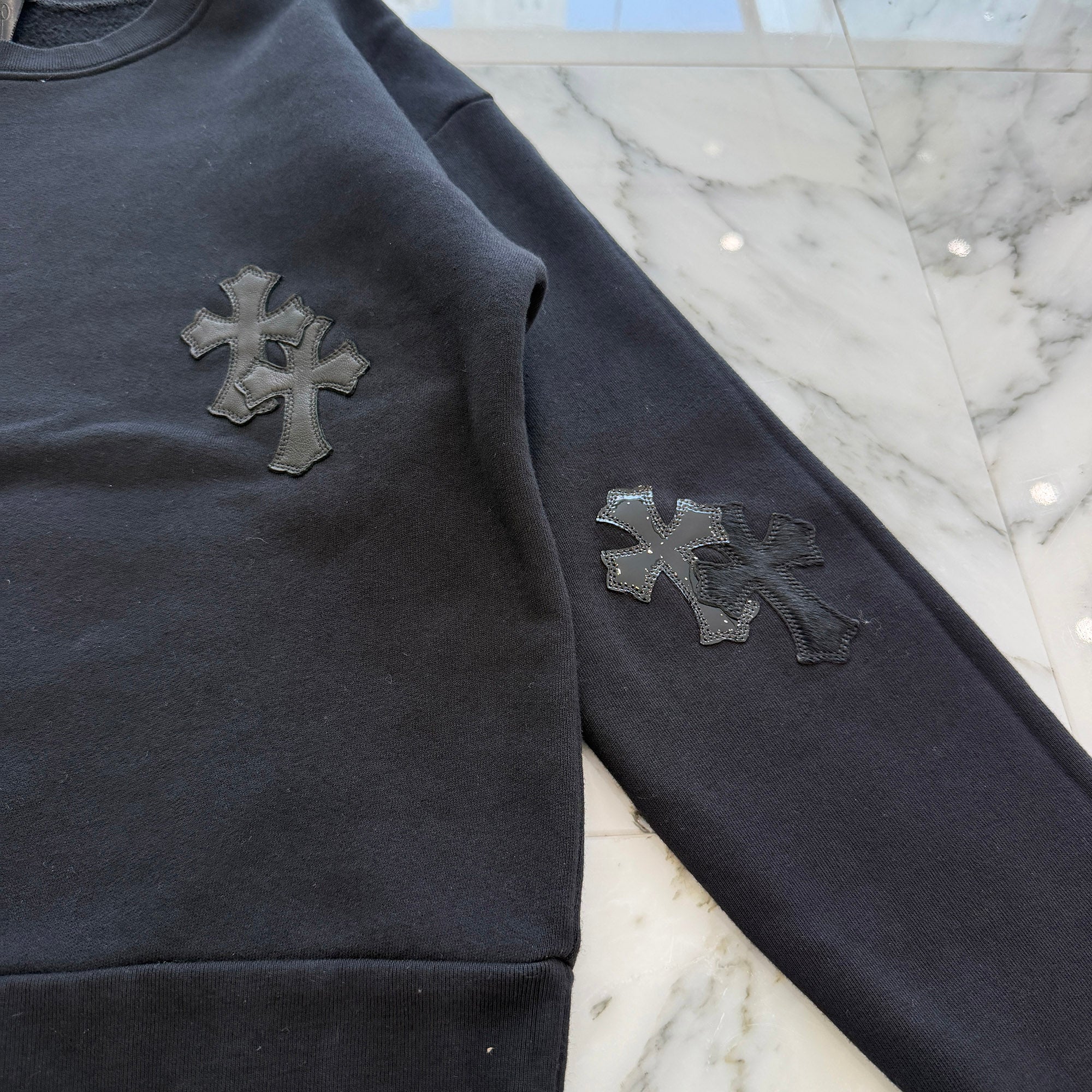 CHROME HEARTS Y NOT Multi Leather Cross Patch Sweatshirt Size S クロムハーツ ワイノット マルチレザークロスパッチ スウェットシャツ サイズS