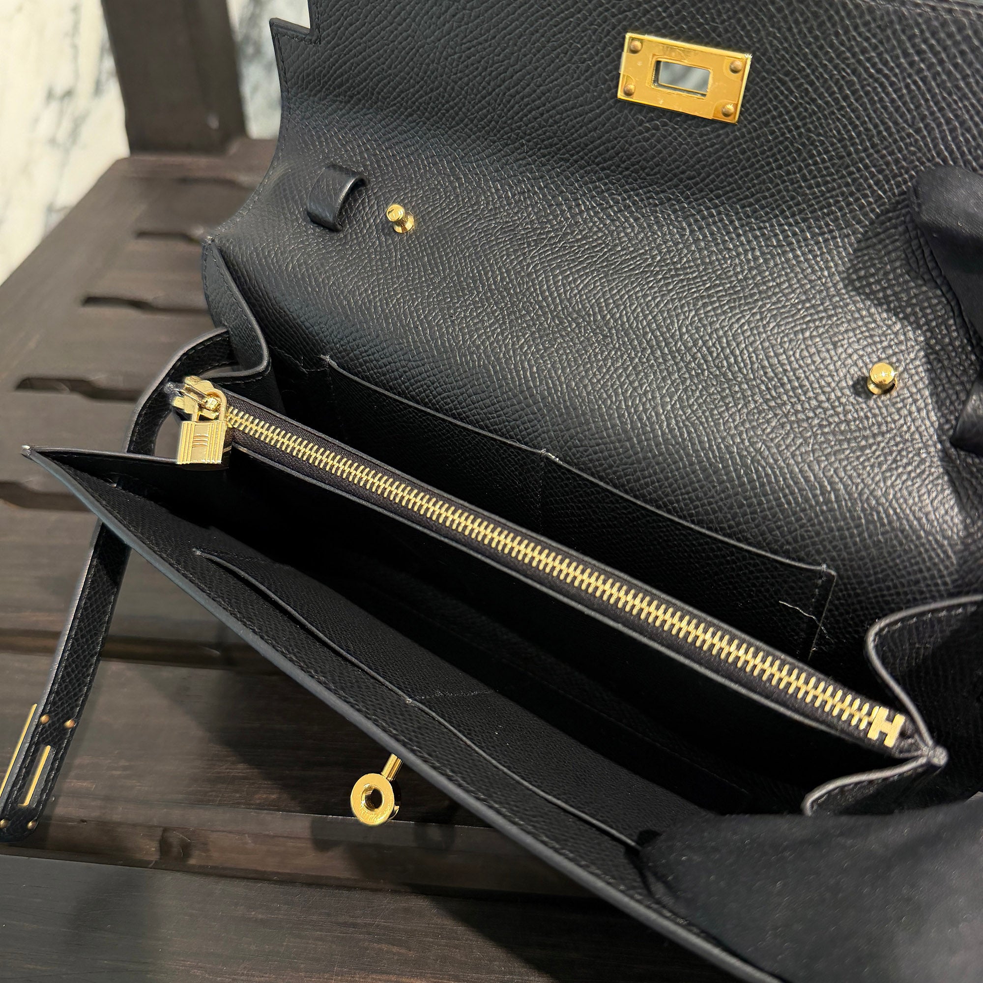HERMES Kelly Wallet Long To Go Touch "NOIR" Leather Shoulder Bag B刻印 エルメス ケリー ウォレット ロングトゥゴー タッチ "ノワール" レザーショルダーバッグ B刻印