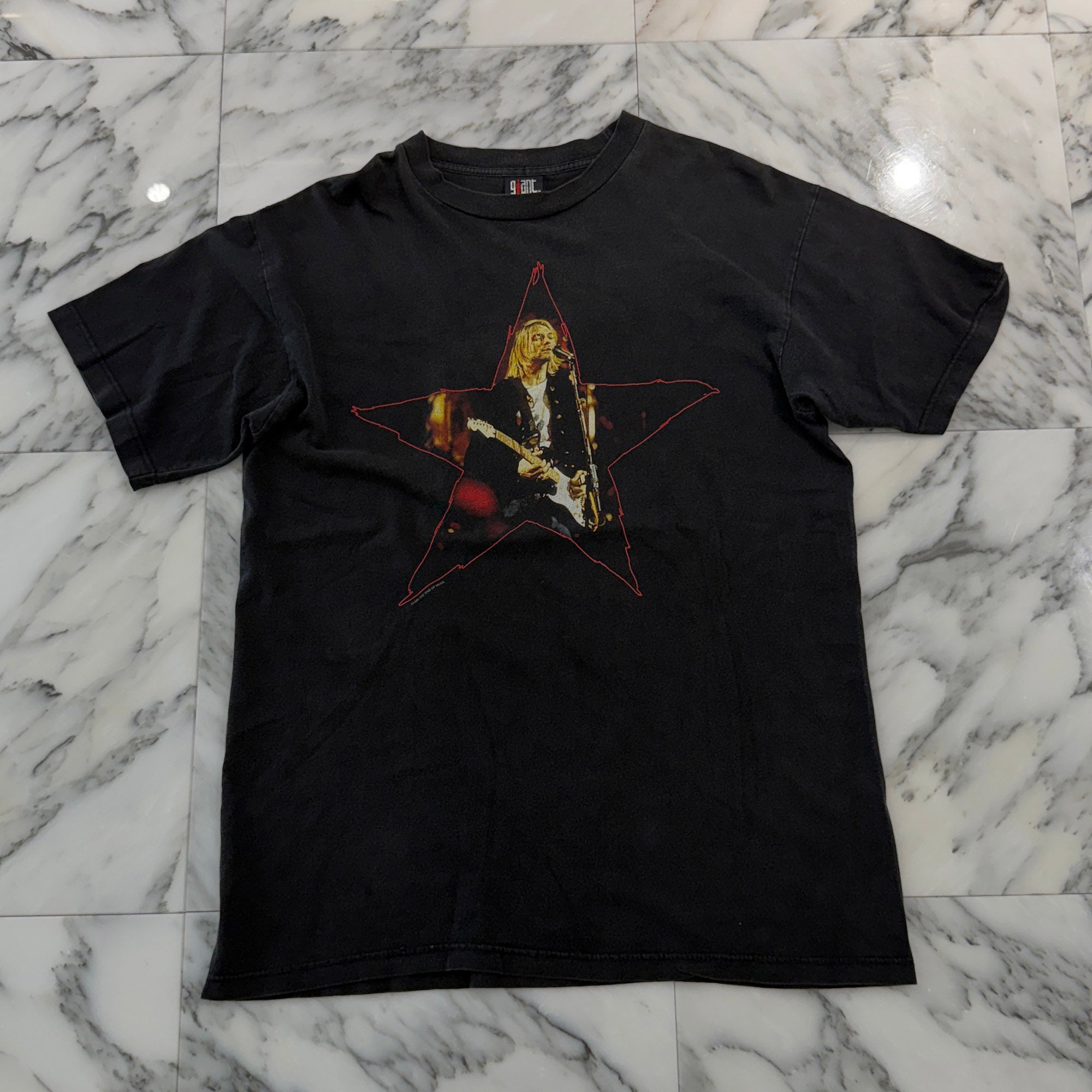 Vintage 90's NILVANA KURT COBAIN Memorial "THE END OF MUSIC" Star 1996 giant S/S Tee Size L ヴィンテージ 90's ニルバーナ カートコバーン メモリアル "ザ エンド オブ ミュージック" スター1996 ジャイアント社製Tシャツ サイズL