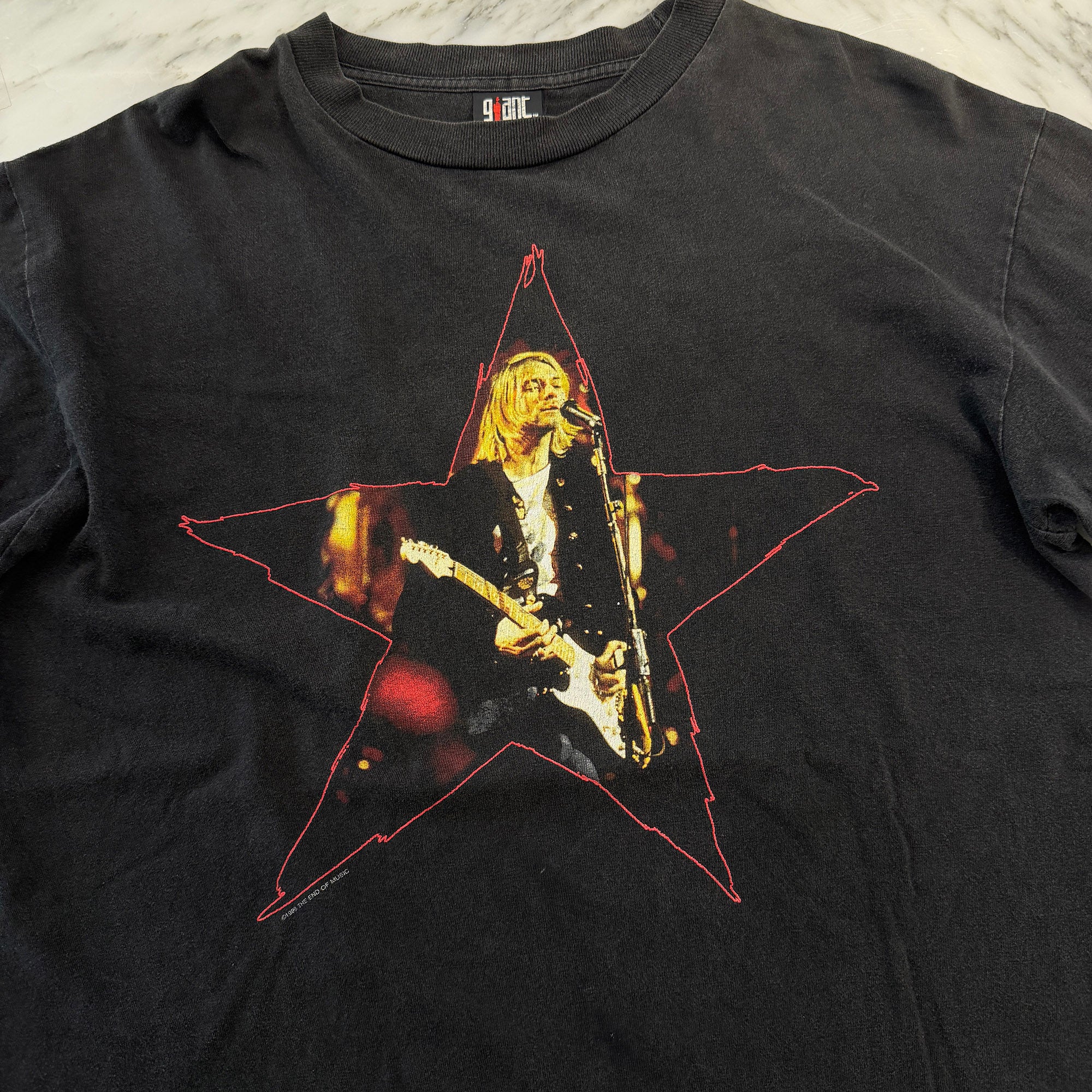 Vintage 90's NILVANA KURT COBAIN Memorial "THE END OF MUSIC" Star 1996 giant S/S Tee Size L ヴィンテージ 90's ニルバーナ カートコバーン メモリアル "ザ エンド オブ ミュージック" スター1996 ジャイアント社製Tシャツ サイズL