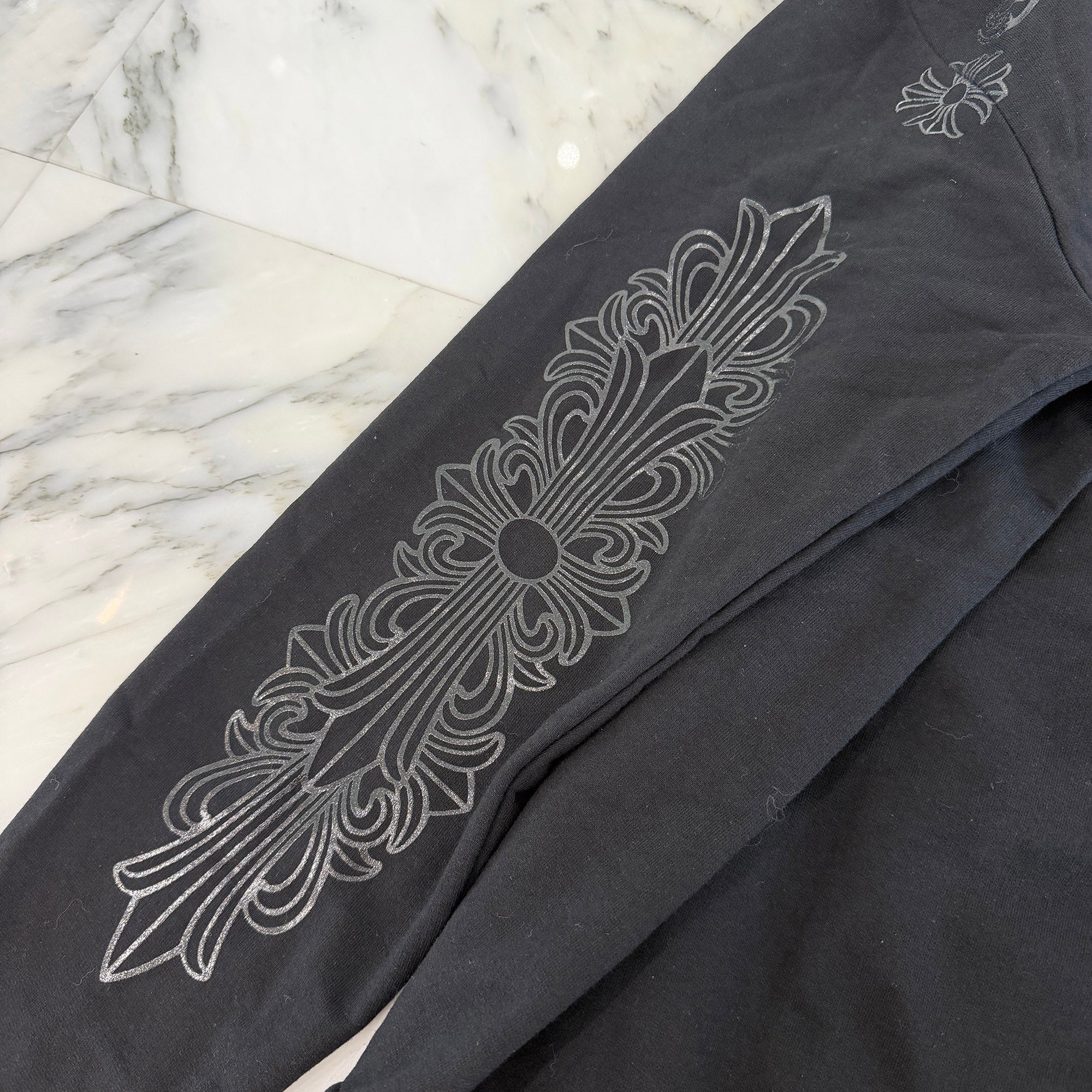 CHROME HEARTS 2026SS ONLINE Limited Floral Cross Back Arch Logo