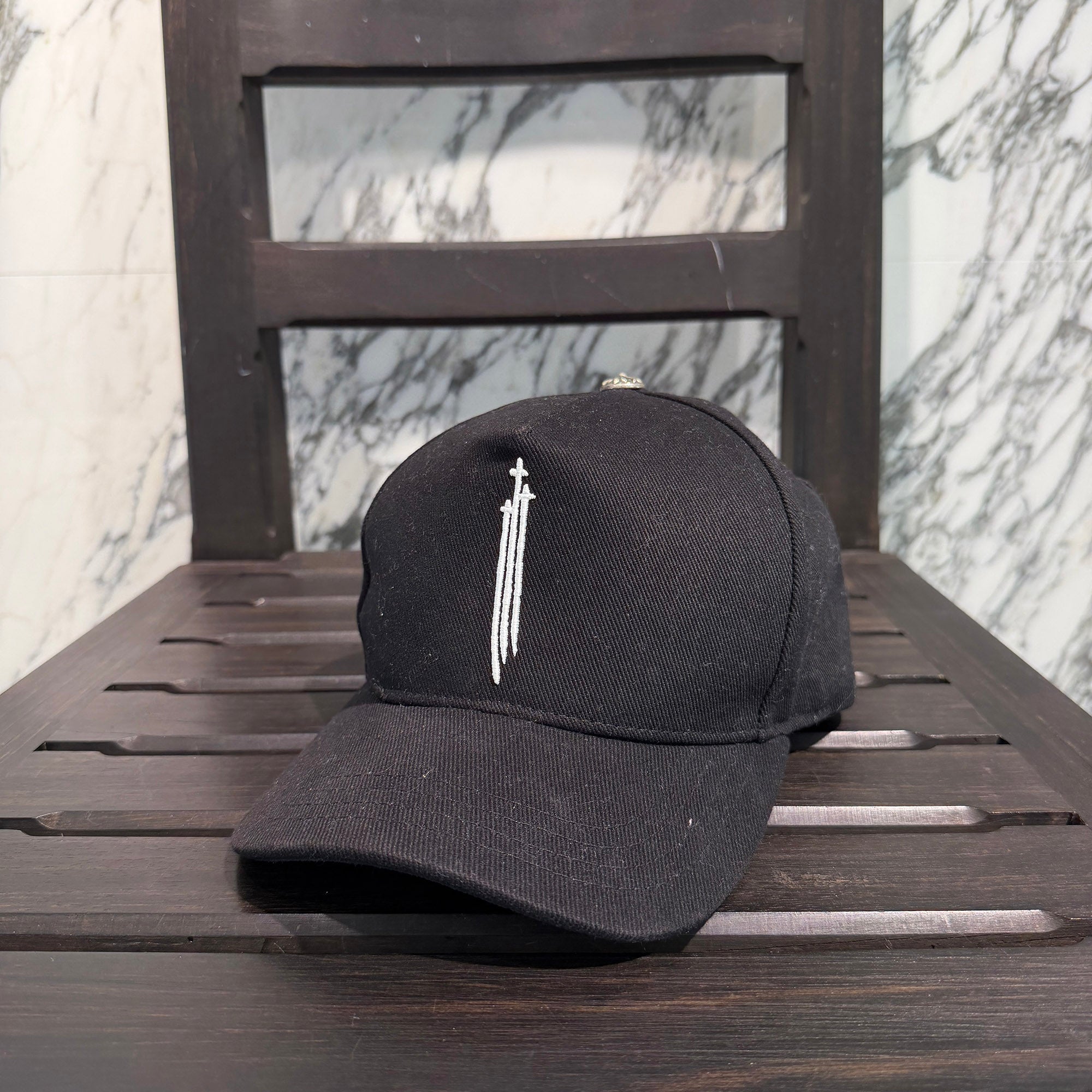 CHROME HEARTS RS3 Cross Embroidery Trucker Cap Size ONE SIZE (53-60) クロムハーツ RS3クロス刺繡 トラッカーキャップ ワンサイズ (53-60)