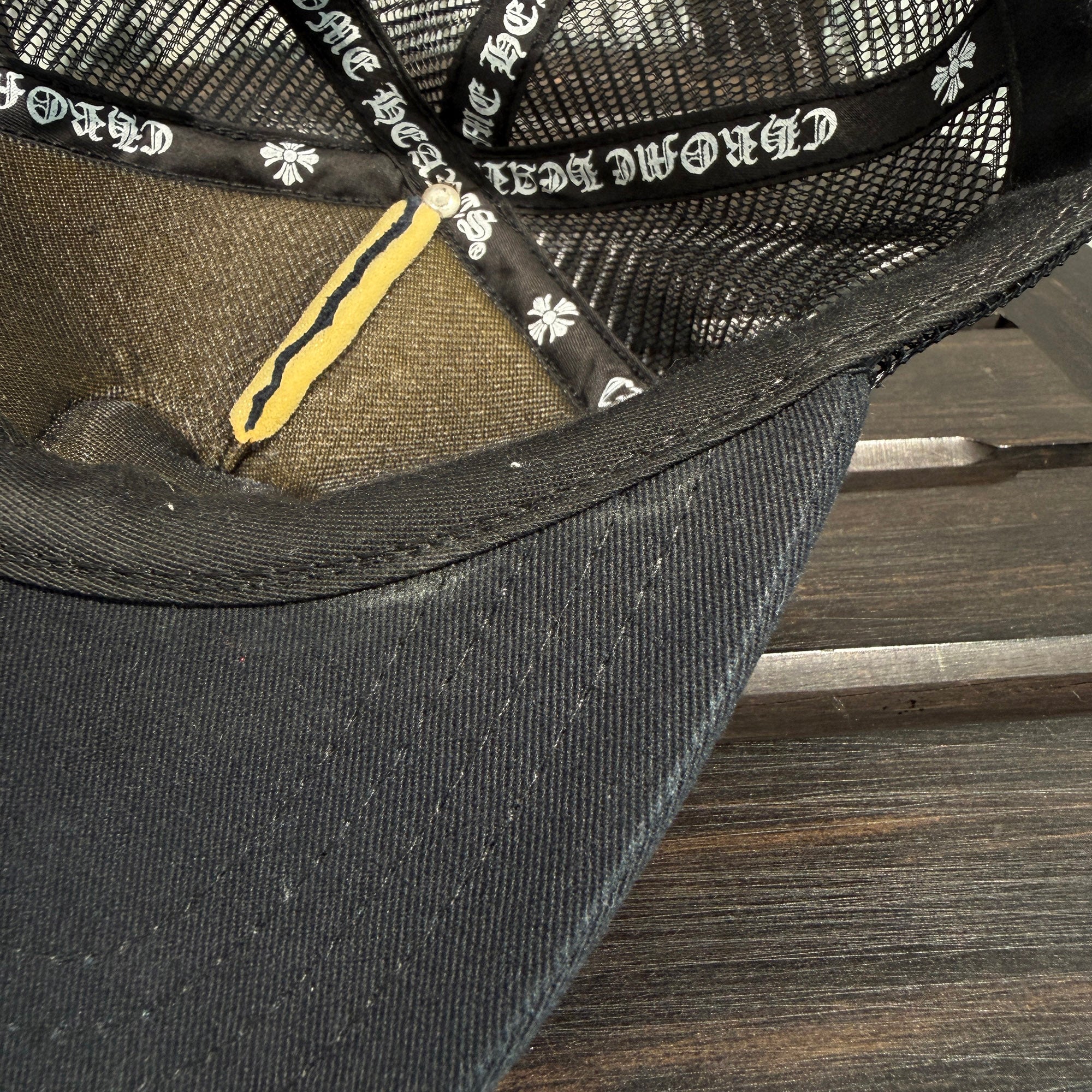 CHROME HEARTS × MATTY BOY Matty Boy Striped Heart Trucker Mesh Cap Size ONE SIZE (53-60) クロムハーツ × マッティボーイ ストライプハート トラッカーメッシュキャップ ONE SIZE (53-60)