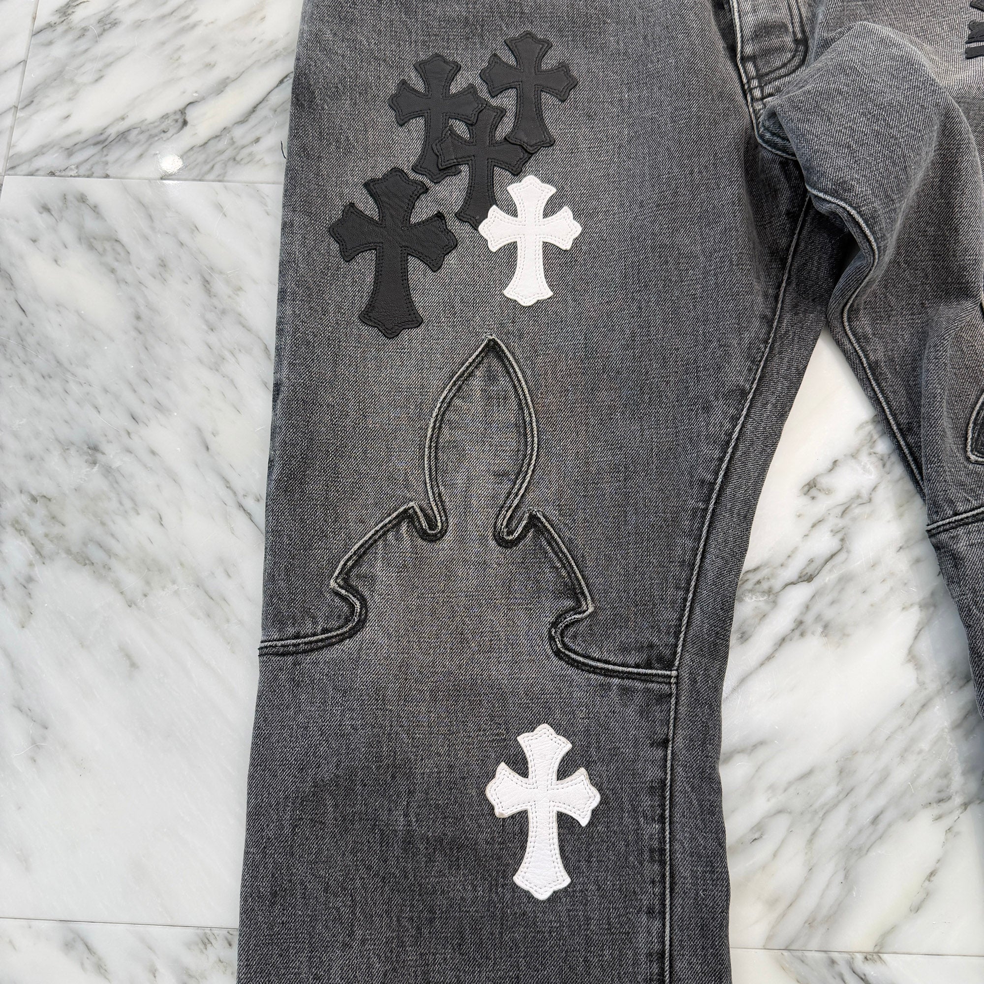CHROME HEARTS Multi Leather Cross Patch Cross Ball Button Flare Knee Denim Pants Size 36 クロムハーツ マルチレザークロスパッチ クロスボールボタン フレアニー デニムパンツ サイズ36