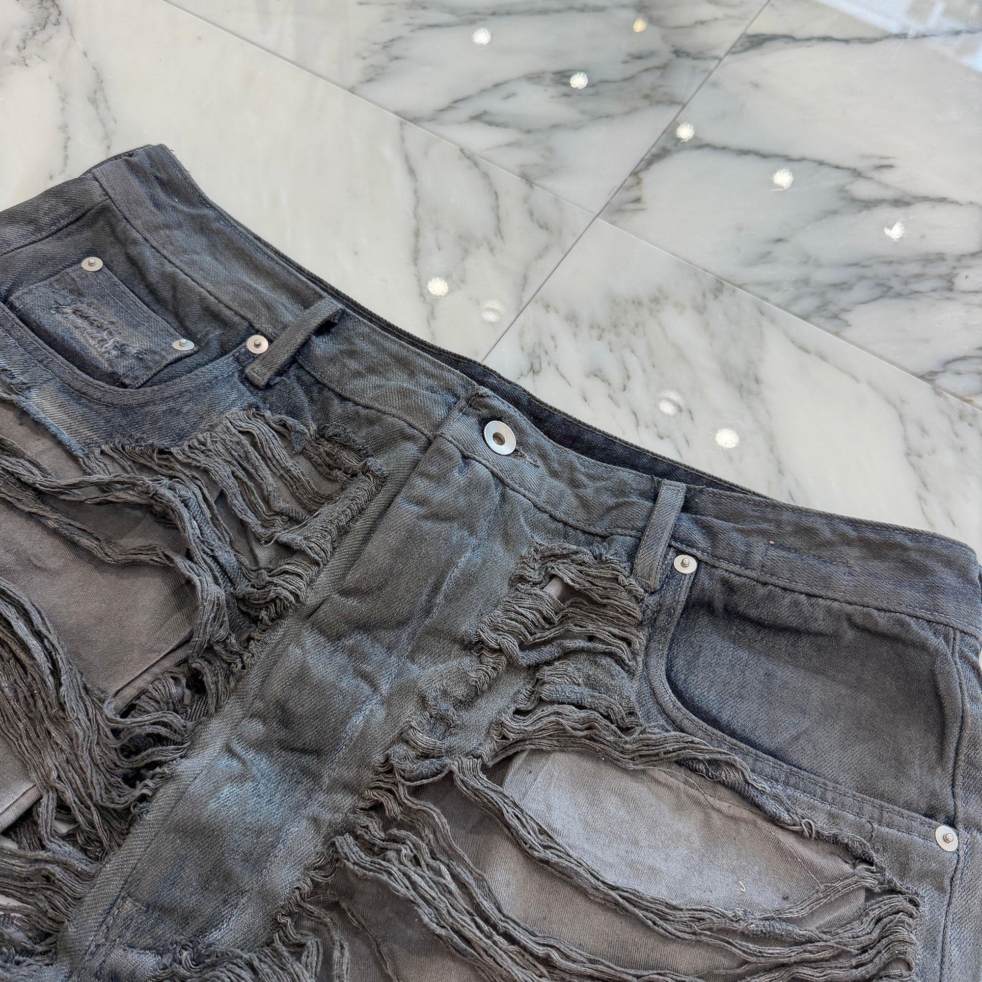 Rick Owens DRKSHDW 2024SS Shredded Layered Raw Hem Denim Shorts DU01D1357-DFOSH Size US38 リックオウエンス ダークシャドウ シュレッドレイヤード ゲスカットオフ デニムショートパンツ サイズUS38