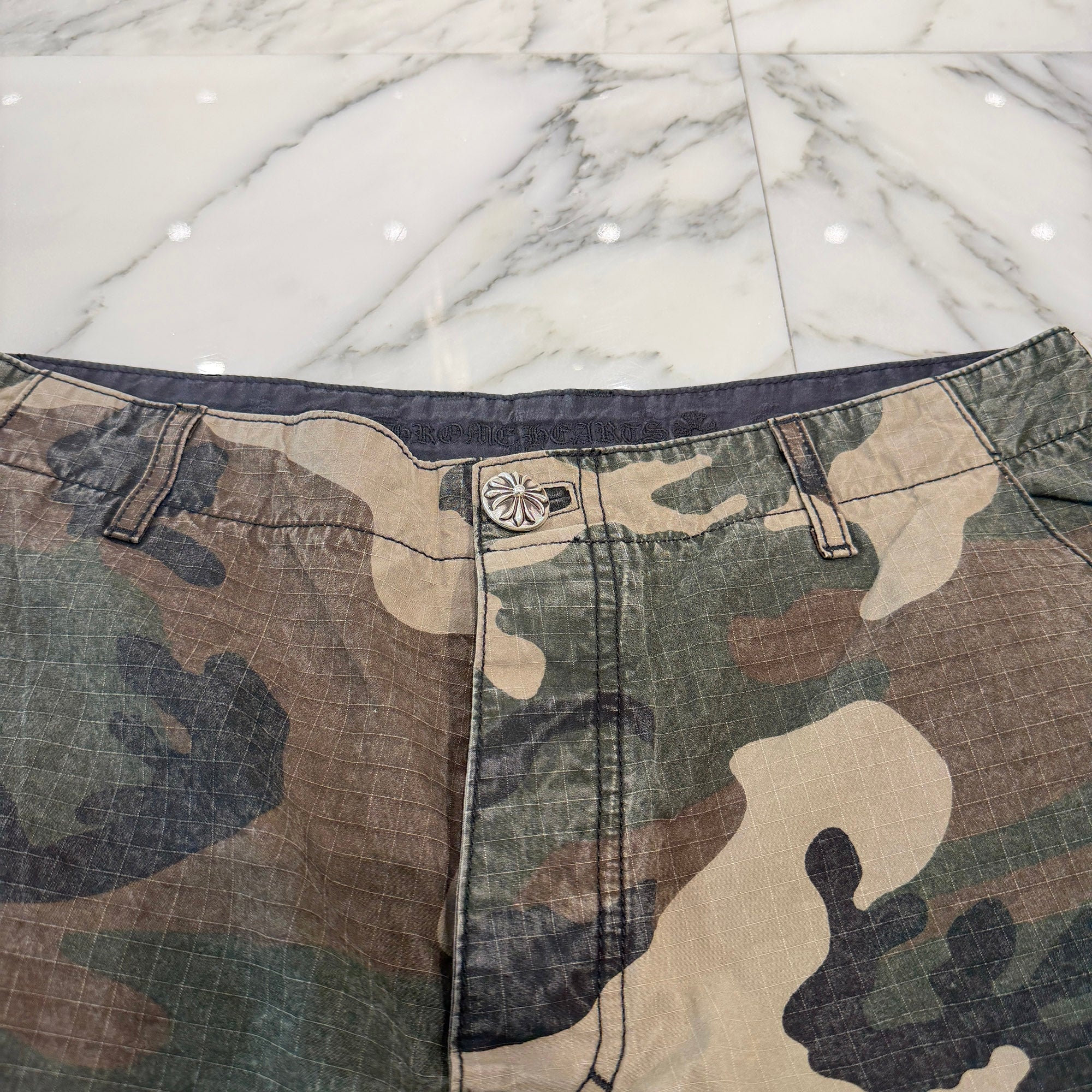CHROME HEARTS Cross Ball Button Camo Cargo Pants Size 33 クロムハーツ クロスボールボタン カモ カーゴパンツ サイズ33