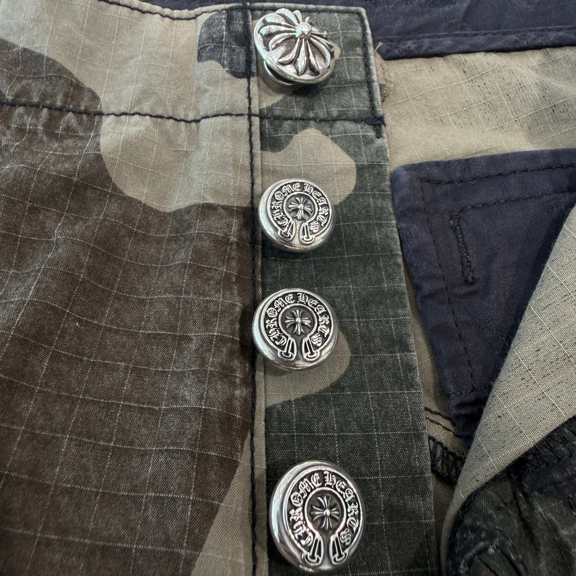 CHROME HEARTS Cross Ball Button Camo Cargo Pants Size 33 クロム