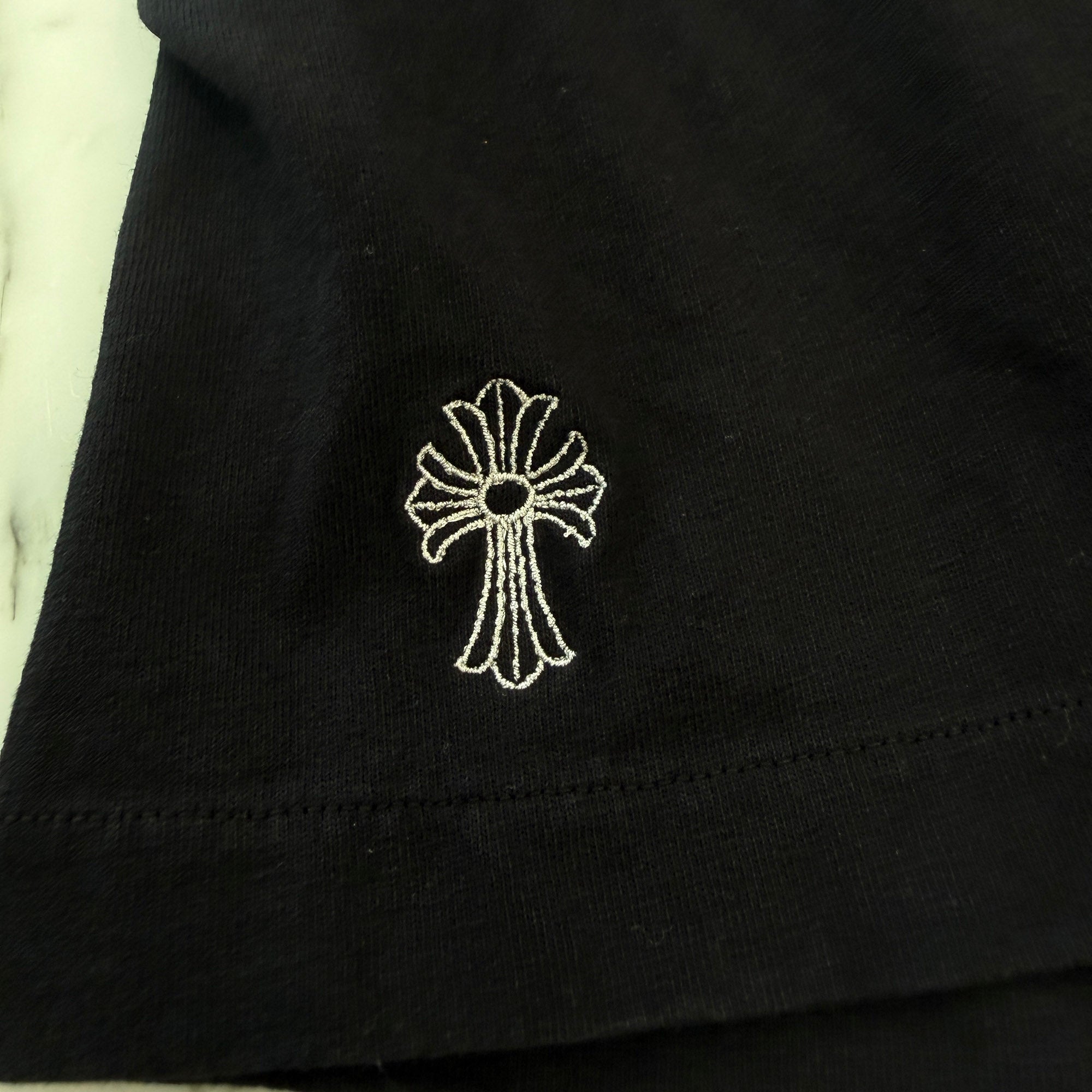 CHROME HEARTS Y NOT Vertical Logo Embroidery Tee Size M クロムハーツ ワイノット ヴァーティカルロゴ 刺繍 Tシャツ サイズM
