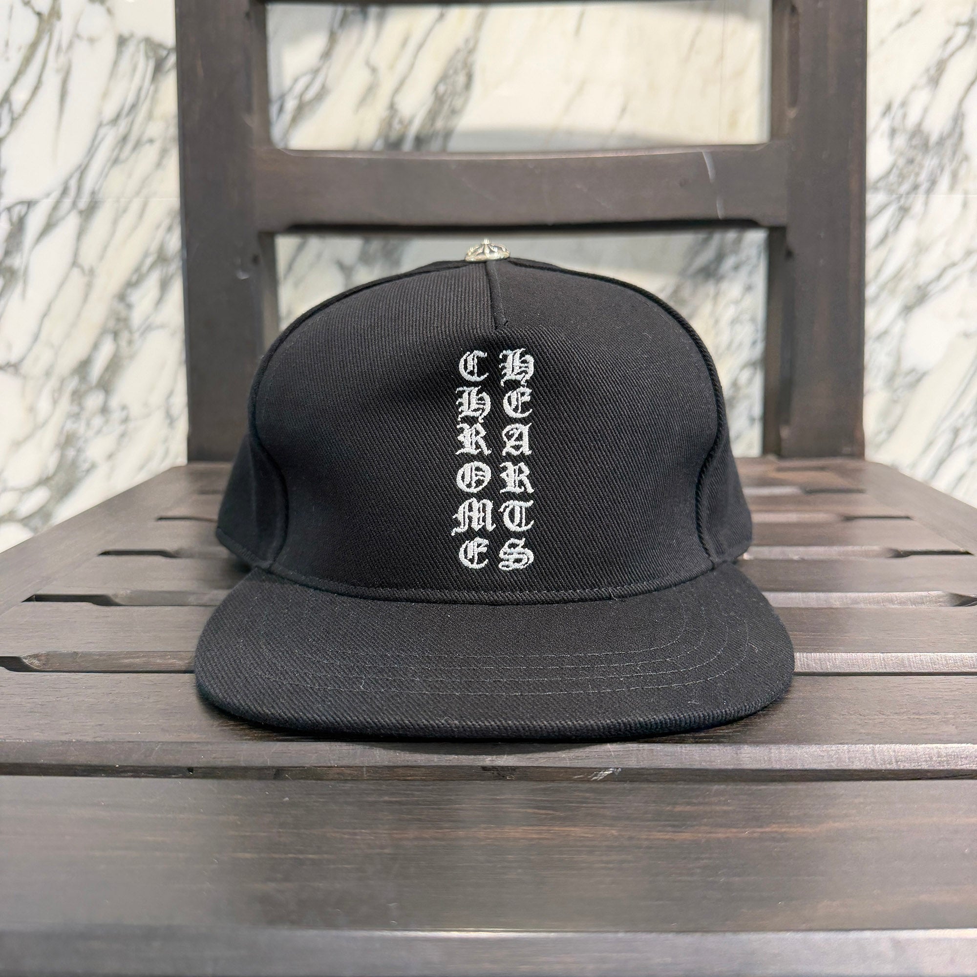 CHROME HEARTS Vertical Logo Trucker Cap Size ONE SIZE (51-61) クロムハーツ ヴァーティカルロゴ トラッカーキャップ サイズONE SIZE (51-61)