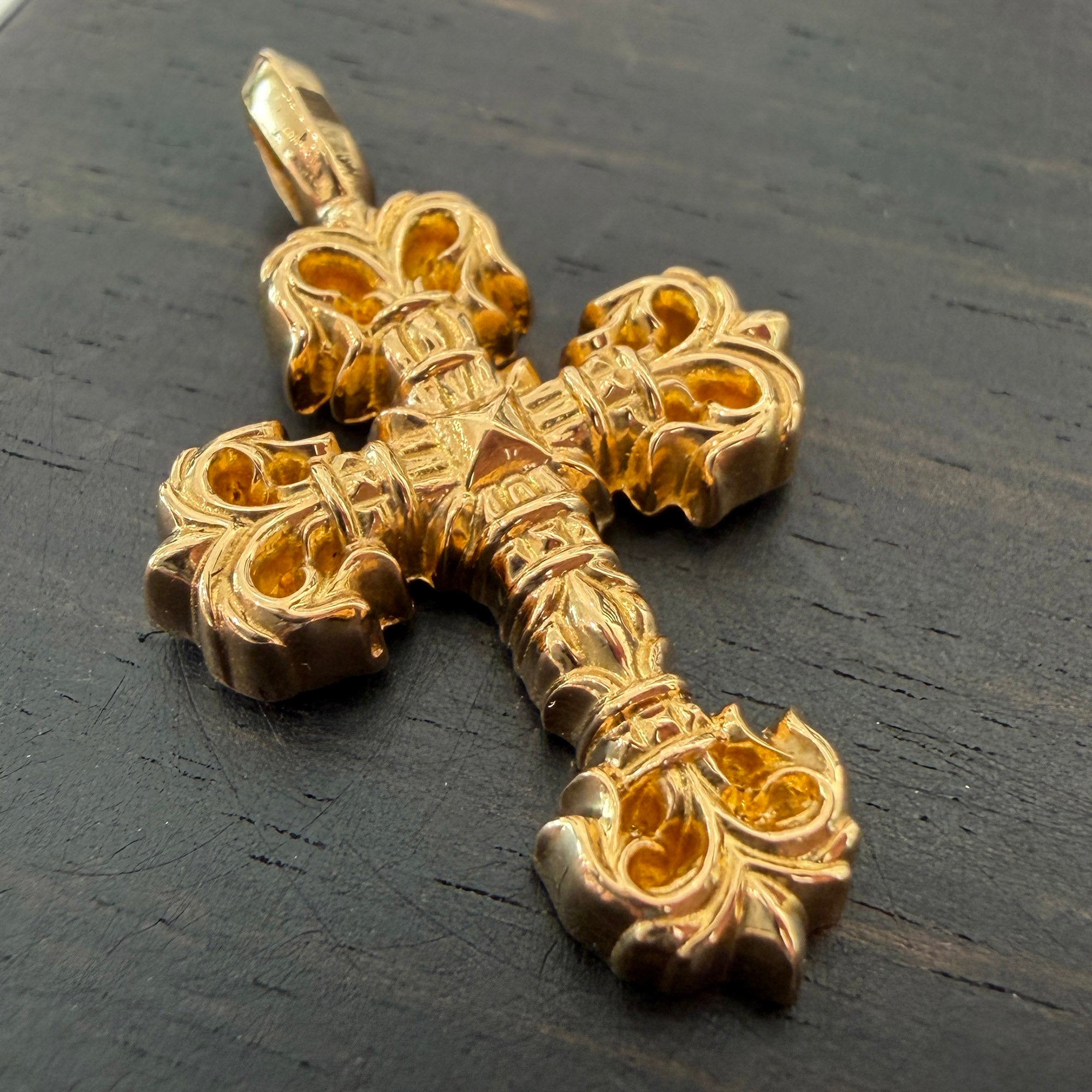 CHROME HEARTS 22K Tiny Filigree Cross Charm Pendent Top クロムハーツ 22K タイニー フィリグリークロス チャーム ペンダント トップ