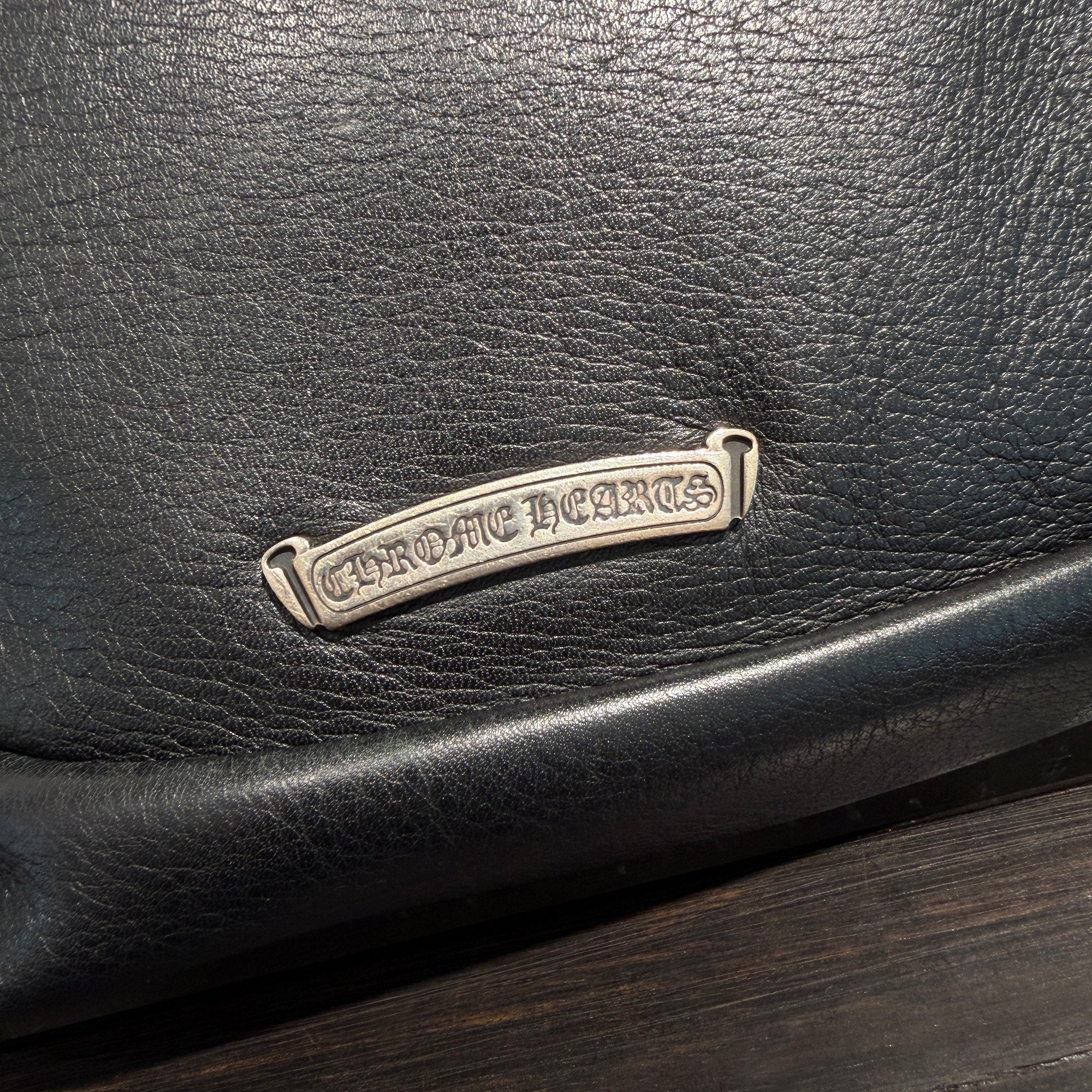 CHROME HEARTS Hairy Cross Leather Patch Mail Bag クロムハーツ ヘイリークロス レザーパッチ メールバッグ