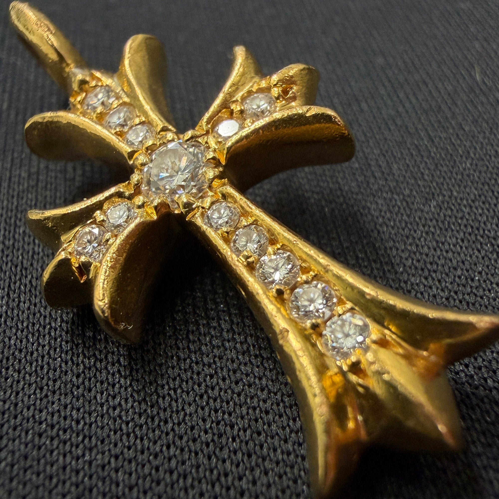 CHROME HEARTS 22K Tiny Fat Cross Pave Diamond Pendant Top クロムハーツ 22K タイニーファット クロス パヴェダイヤモンド ペンダントトップ