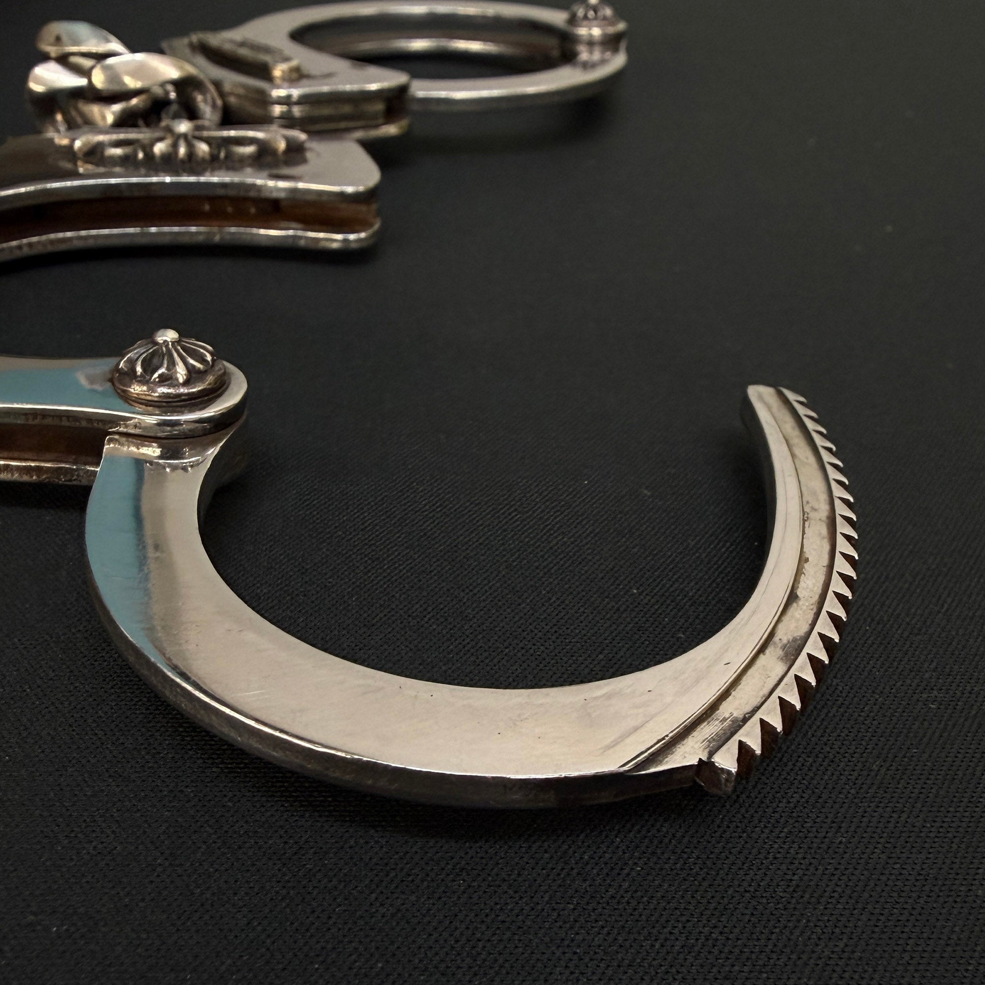CHROME HEARTS Floral Cross Handcuffs ＆ Foti Blank Key クロムハーツ フローラルクロス ハンドカフ＆フォティ ブランクキー