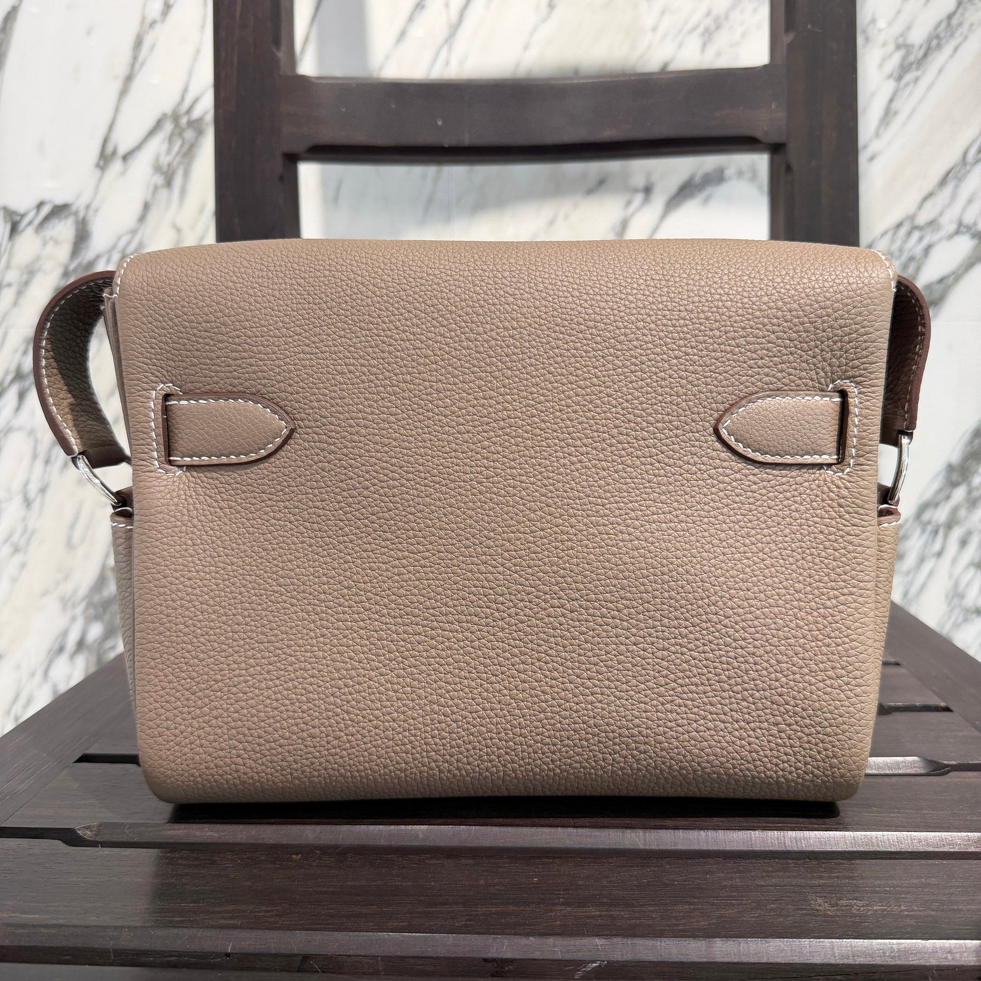 HERMES Kelly Messenger PM 24 "Etoupe" G刻印 エルメス ケリー メッセンジャー PM 24 "エトゥープ"