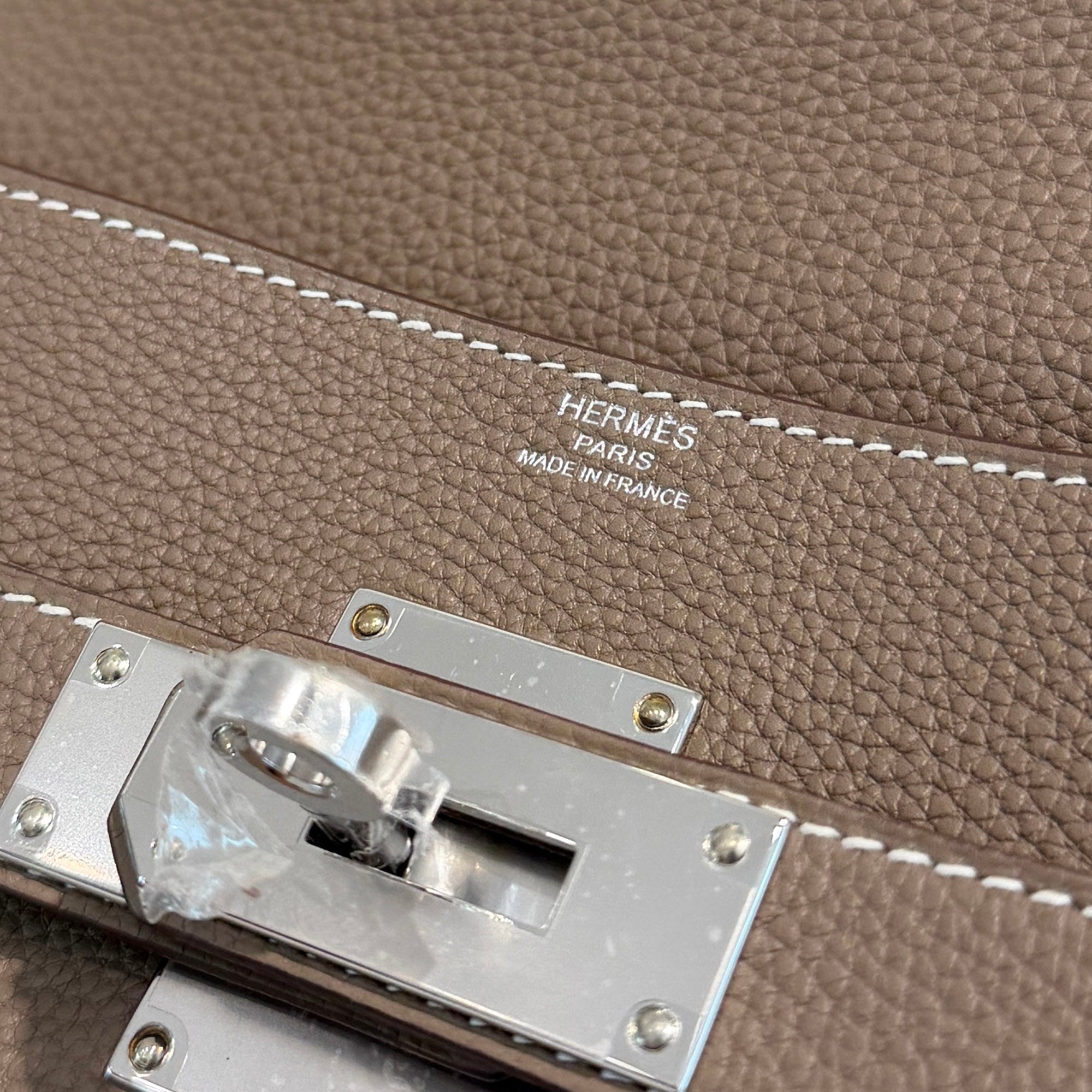 HERMES Kelly Messenger PM 24 "Etoupe" G刻印 エルメス ケリー メッセンジャー PM 24 "エトゥープ"
