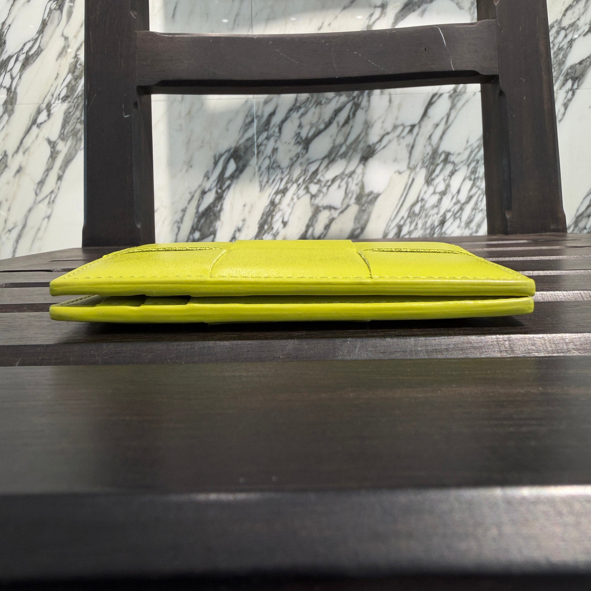 BOTTEGA VENETA 2022SS CASSETTE Credit Card Case "Acid Kiwi" 651401 ボッテガヴェネタ カセット クレジットカードケース "アシッドキウイ"